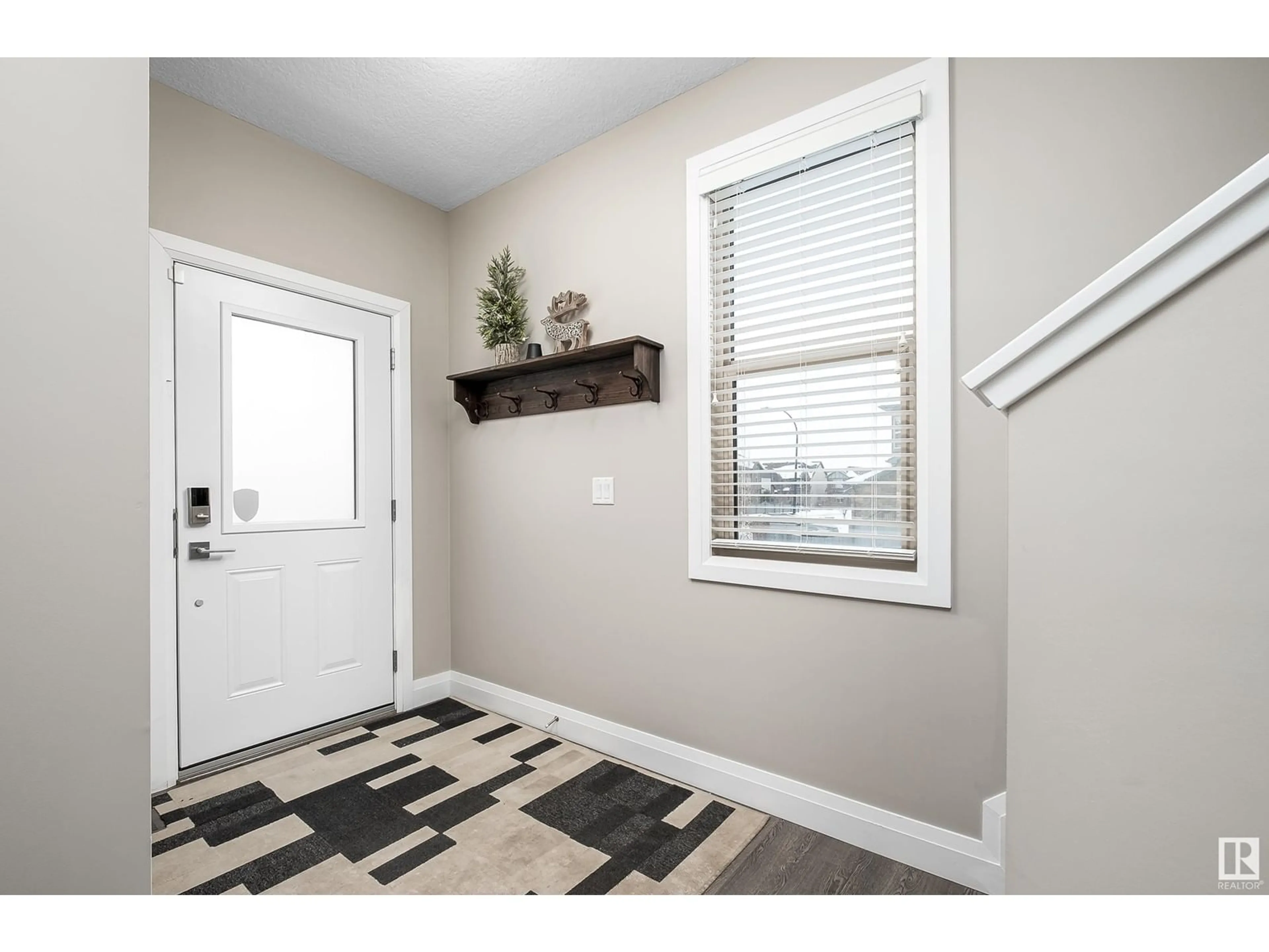 Indoor entryway for 15 GILMORE WY, Spruce Grove Alberta T7X0M3