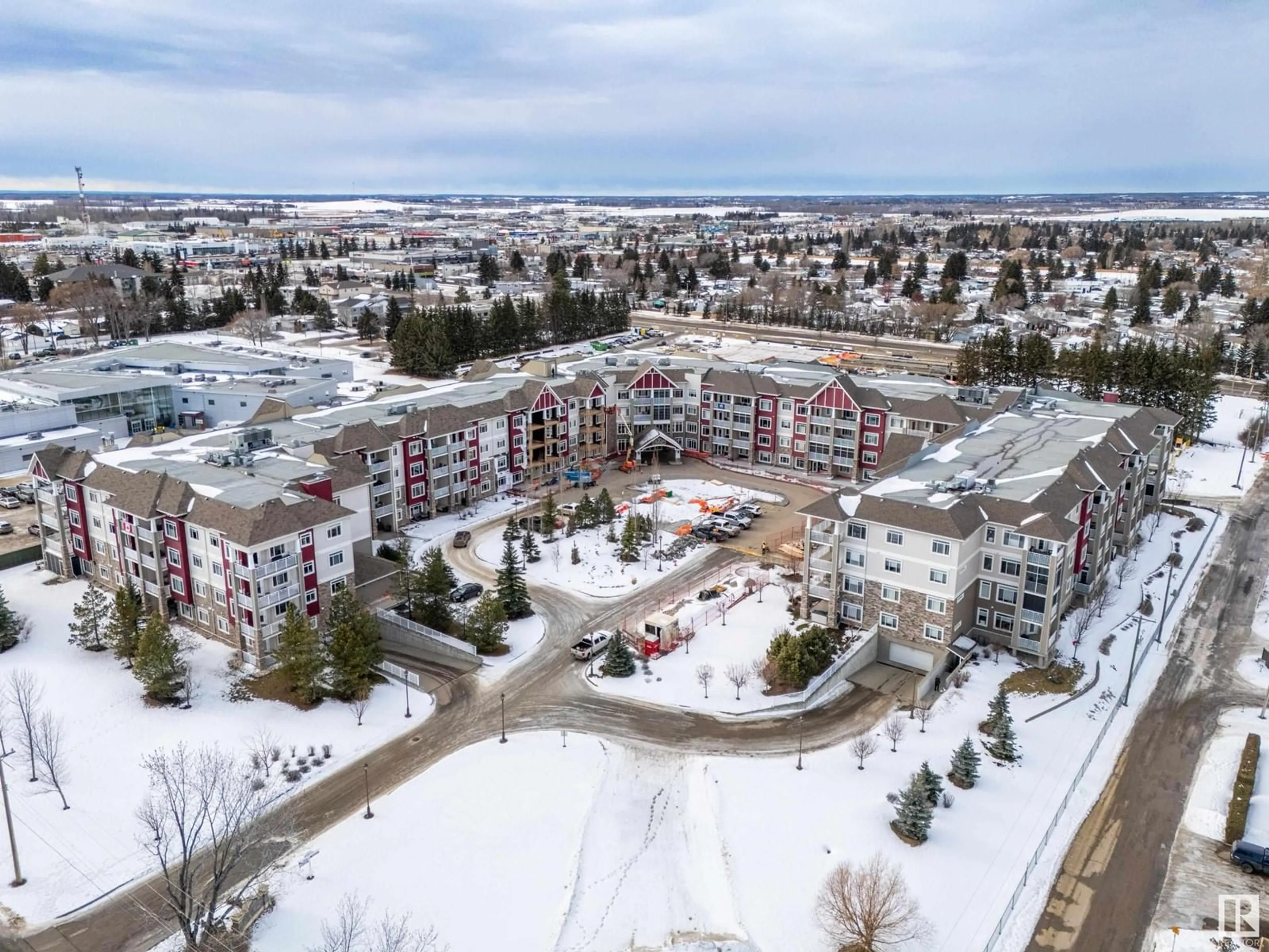 A pic from outside/outdoor area/front of a property/back of a property/a pic from drone, unknown for #121 511 QUEEN ST, Spruce Grove Alberta T7X0G4