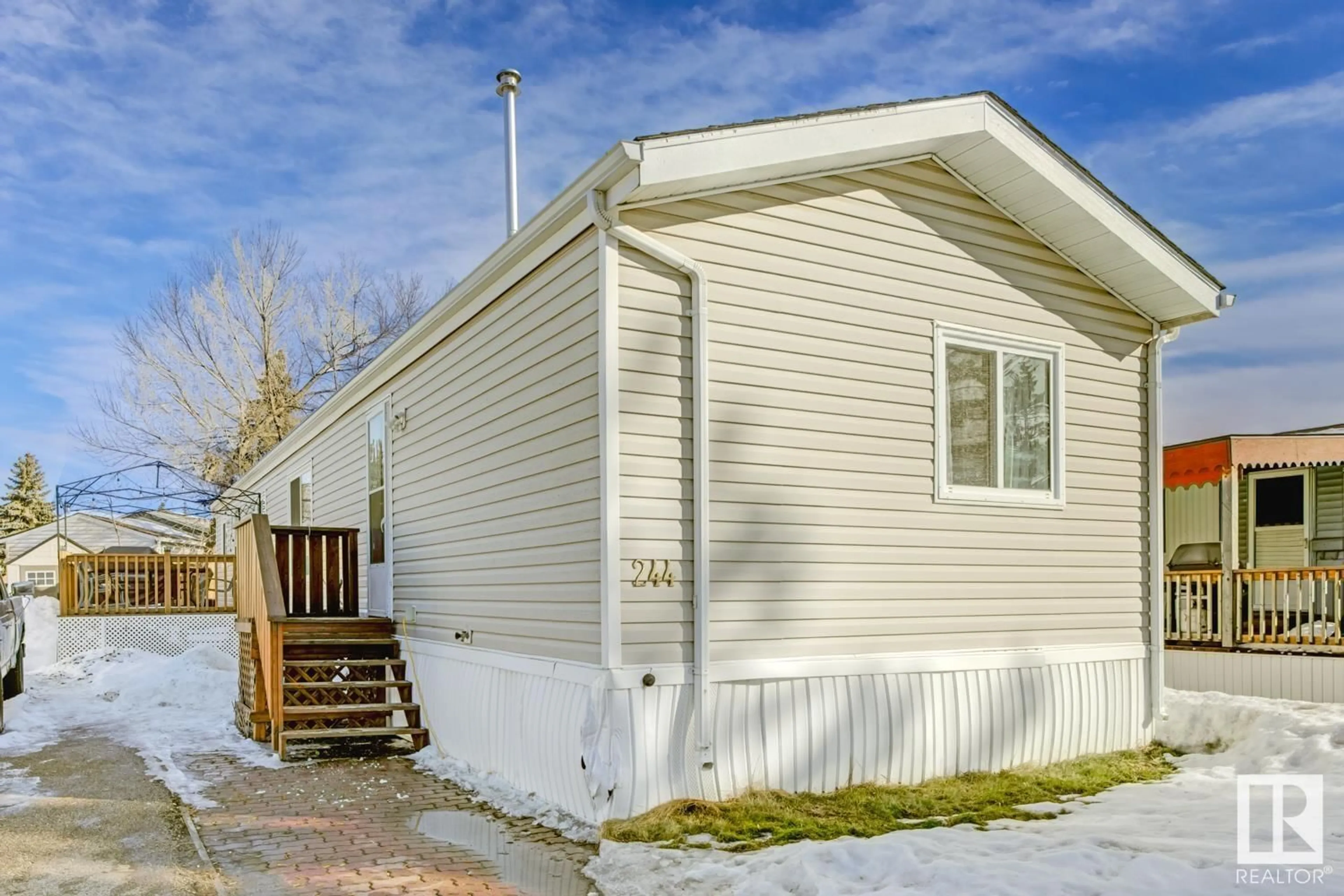 Home with vinyl exterior material, street for 244 Evergreen PA NW, Edmonton Alberta T5Y4M2