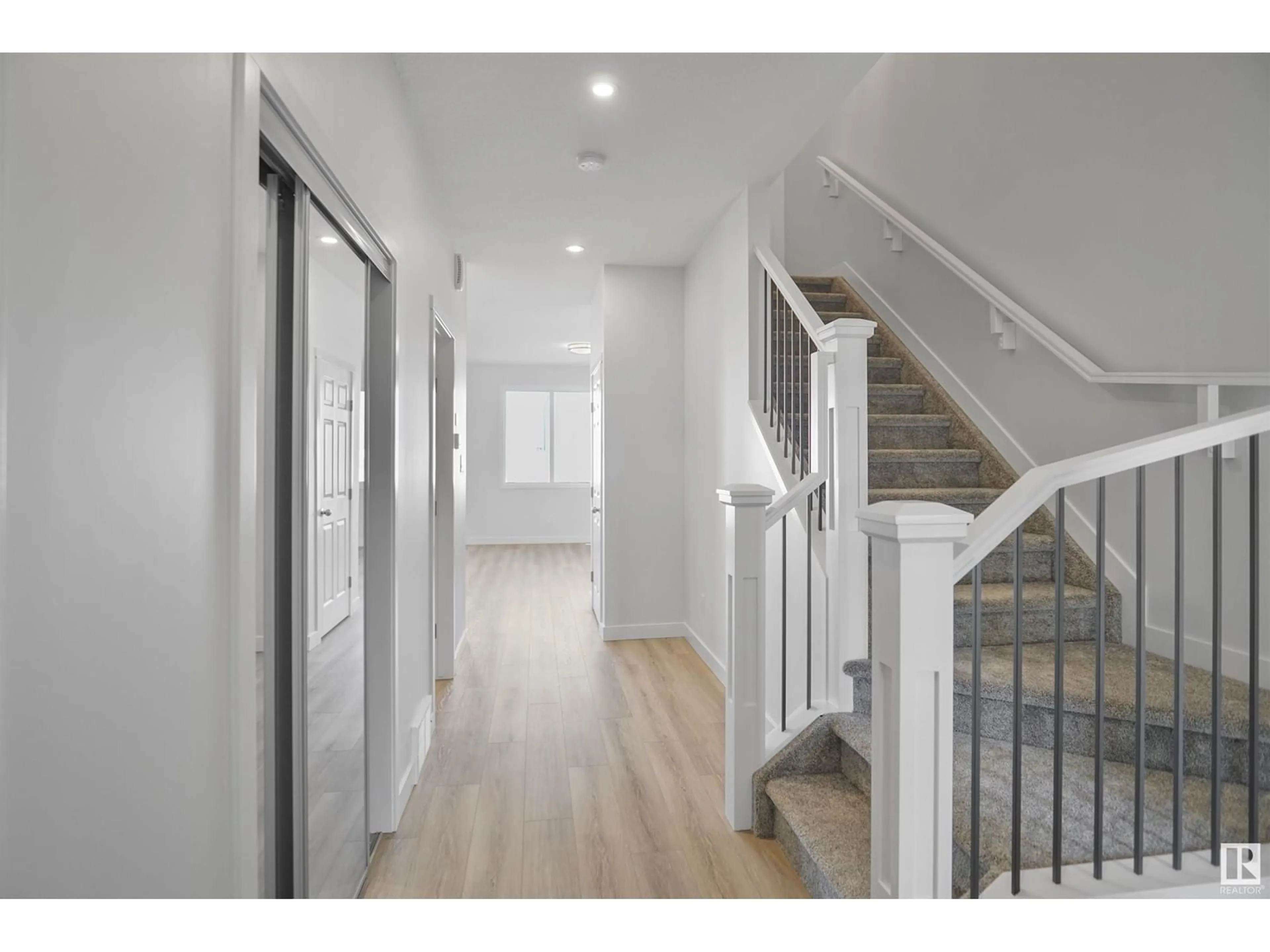 Indoor entryway for NW - 2268 194 ST, Edmonton Alberta T6M1P9