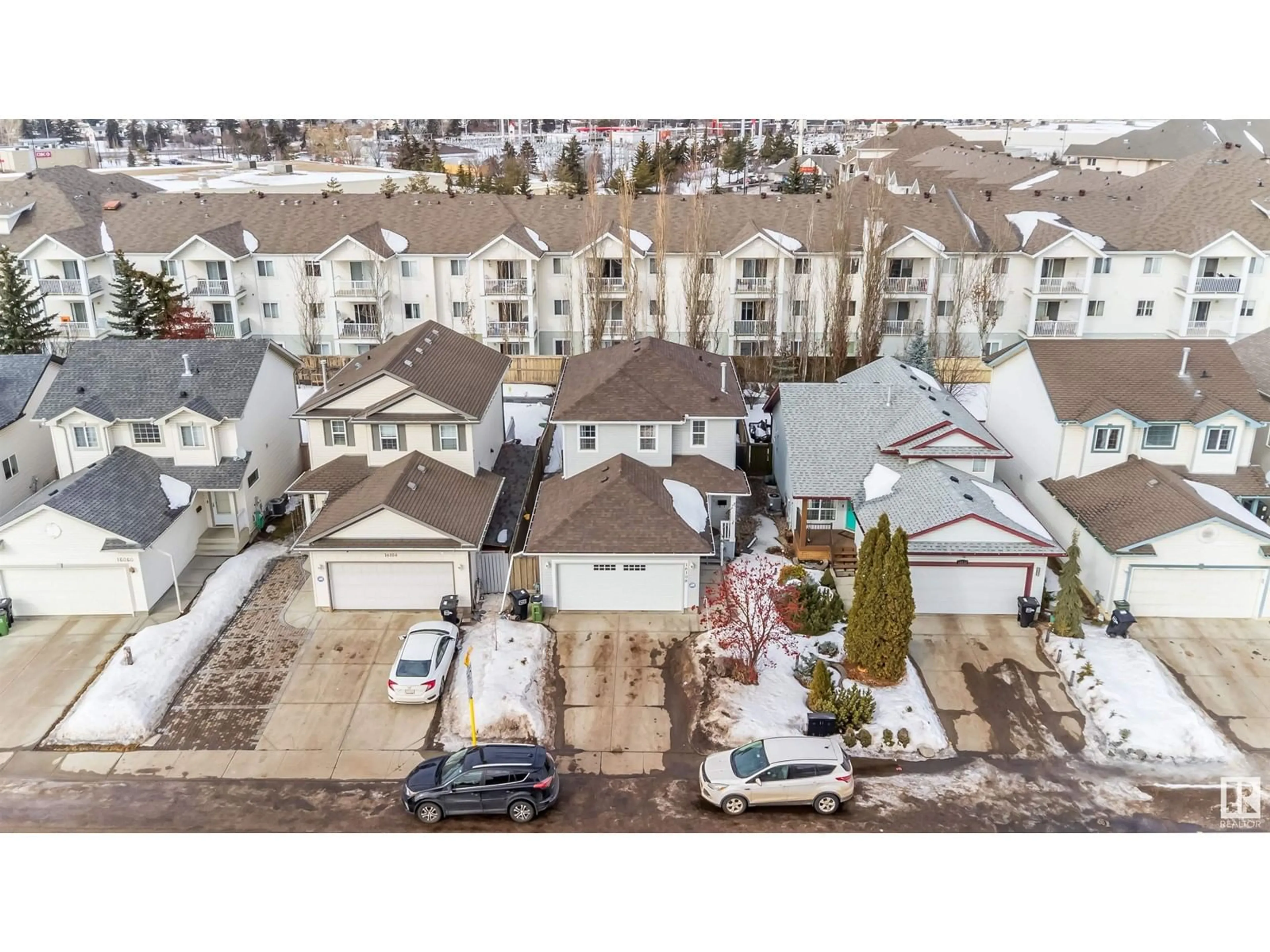 A pic from outside/outdoor area/front of a property/back of a property/a pic from drone, street for 16108 95 ST, Edmonton Alberta T5Z3N2