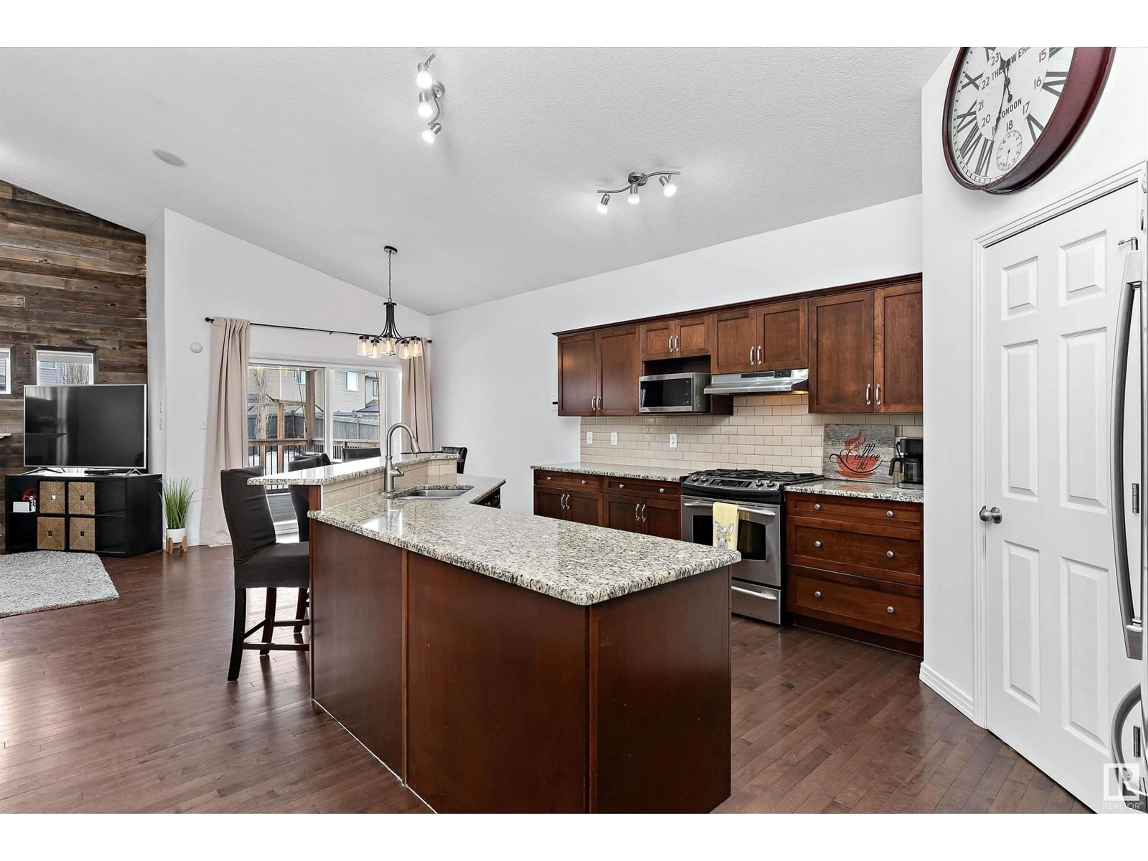 Open concept kitchen, unknown for 7524 170 AV NW, Edmonton Alberta T5Z0B2