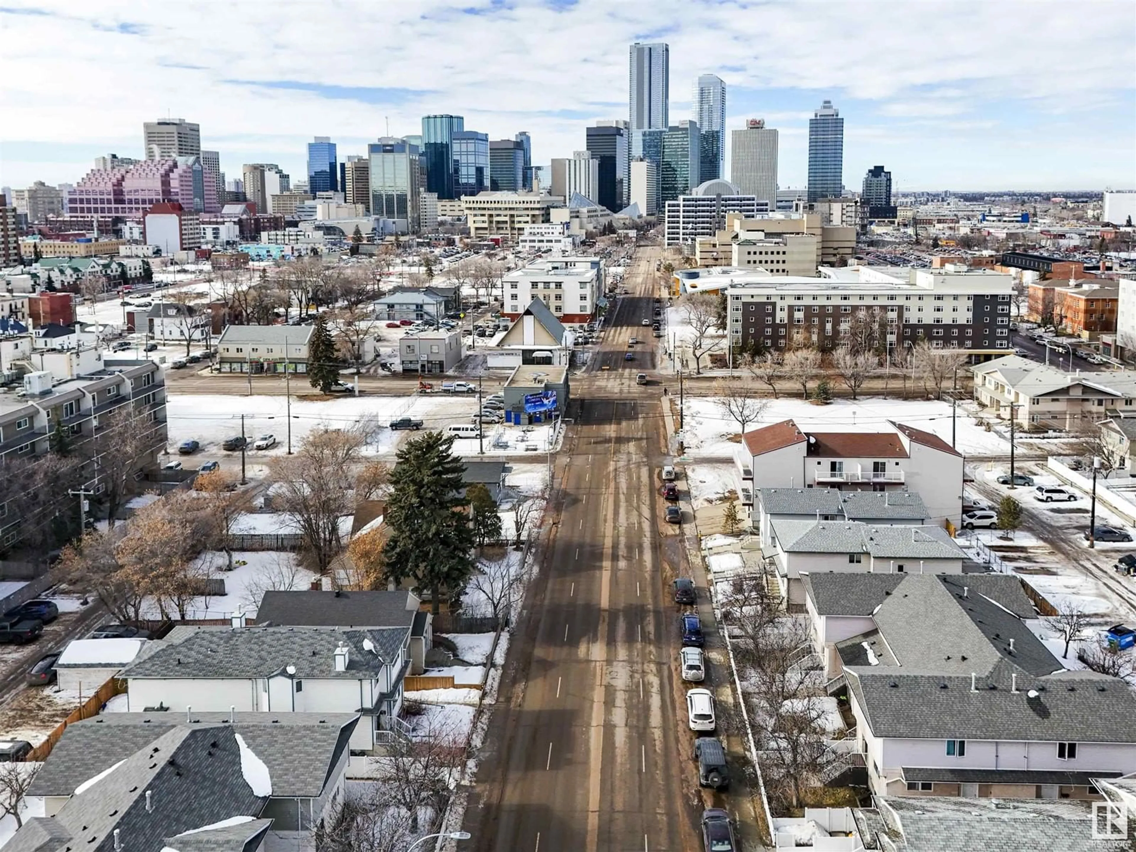 A pic from outside/outdoor area/front of a property/back of a property/a pic from drone, city buildings view from balcony for 9335 103A AV NW, Edmonton Alberta T5H0H3