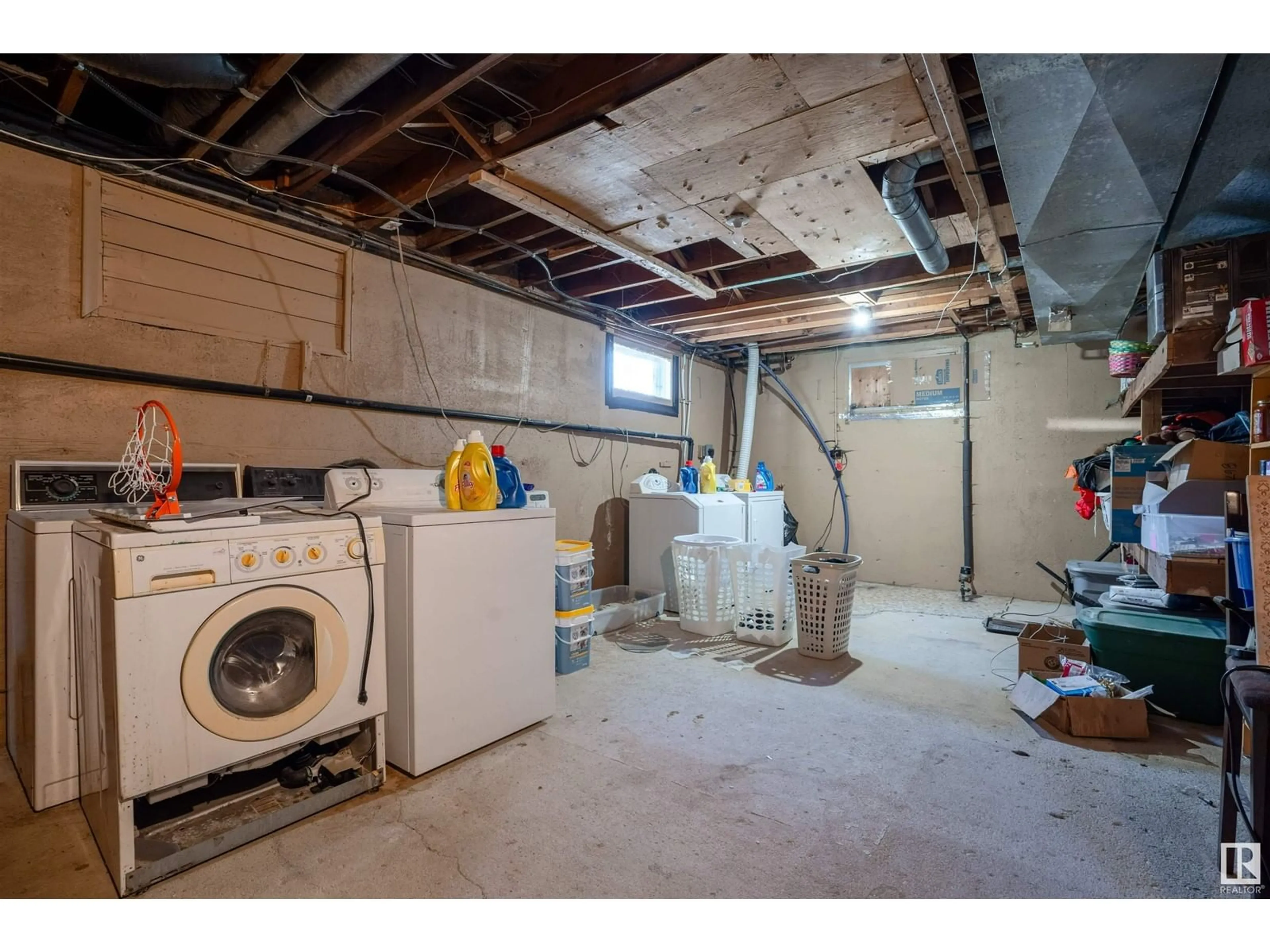 Laundry room for 4928 49 ST, Lamont Alberta T0B2R0