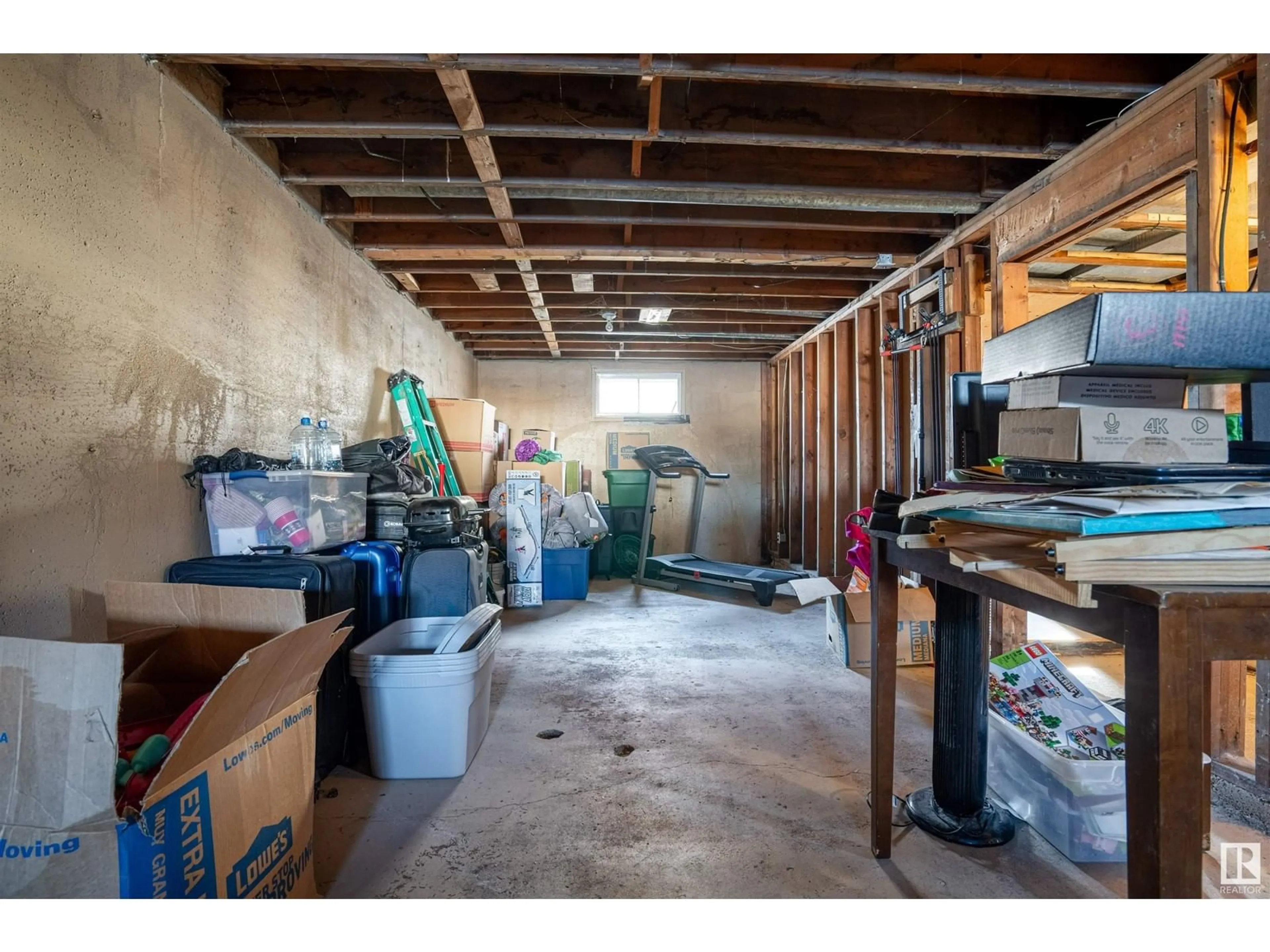 Indoor garage for 4928 49 ST, Lamont Alberta T0B2R0