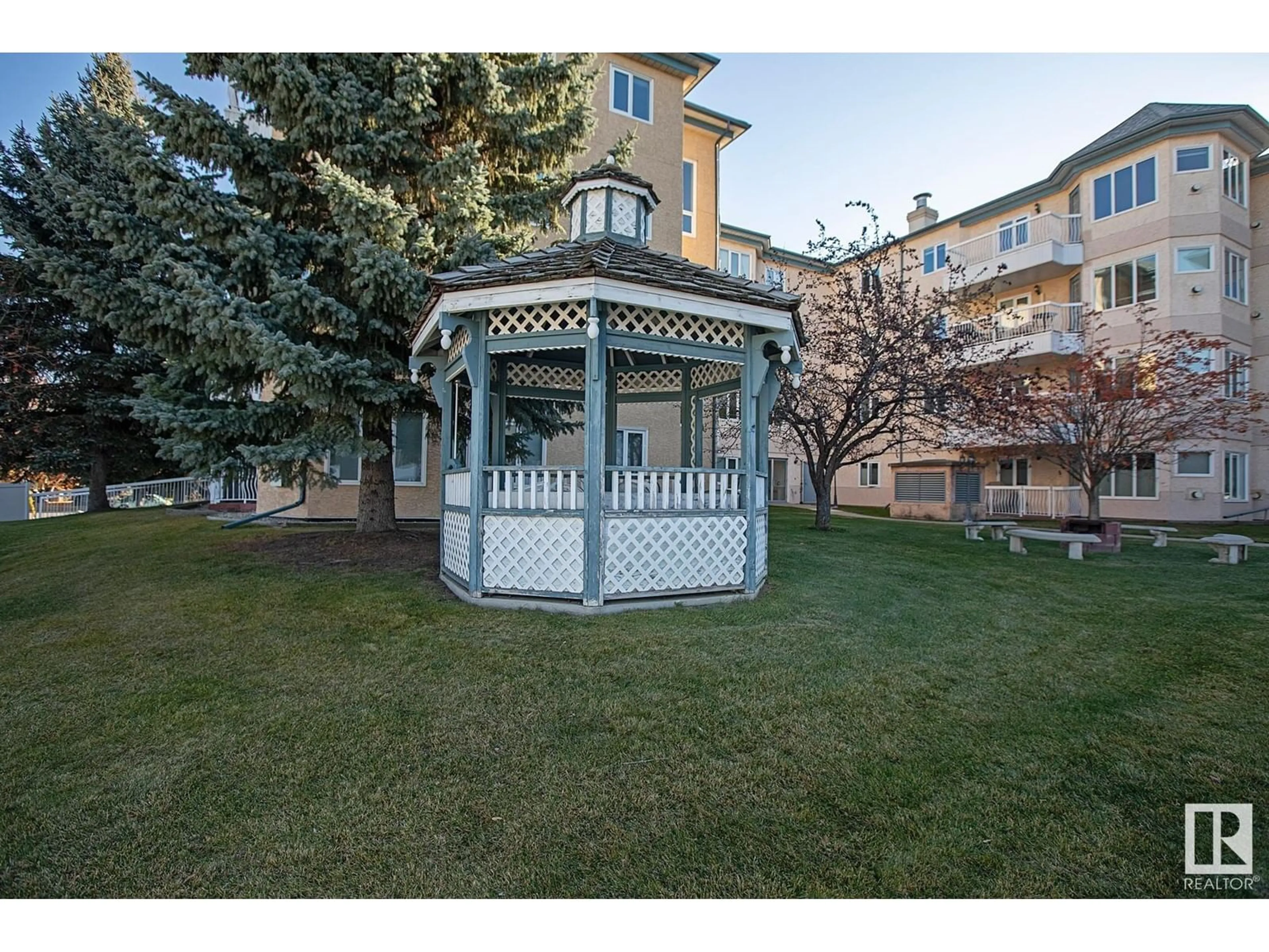 Patio, street for #309 - 10610 76 ST, Edmonton Alberta T6A3Y9