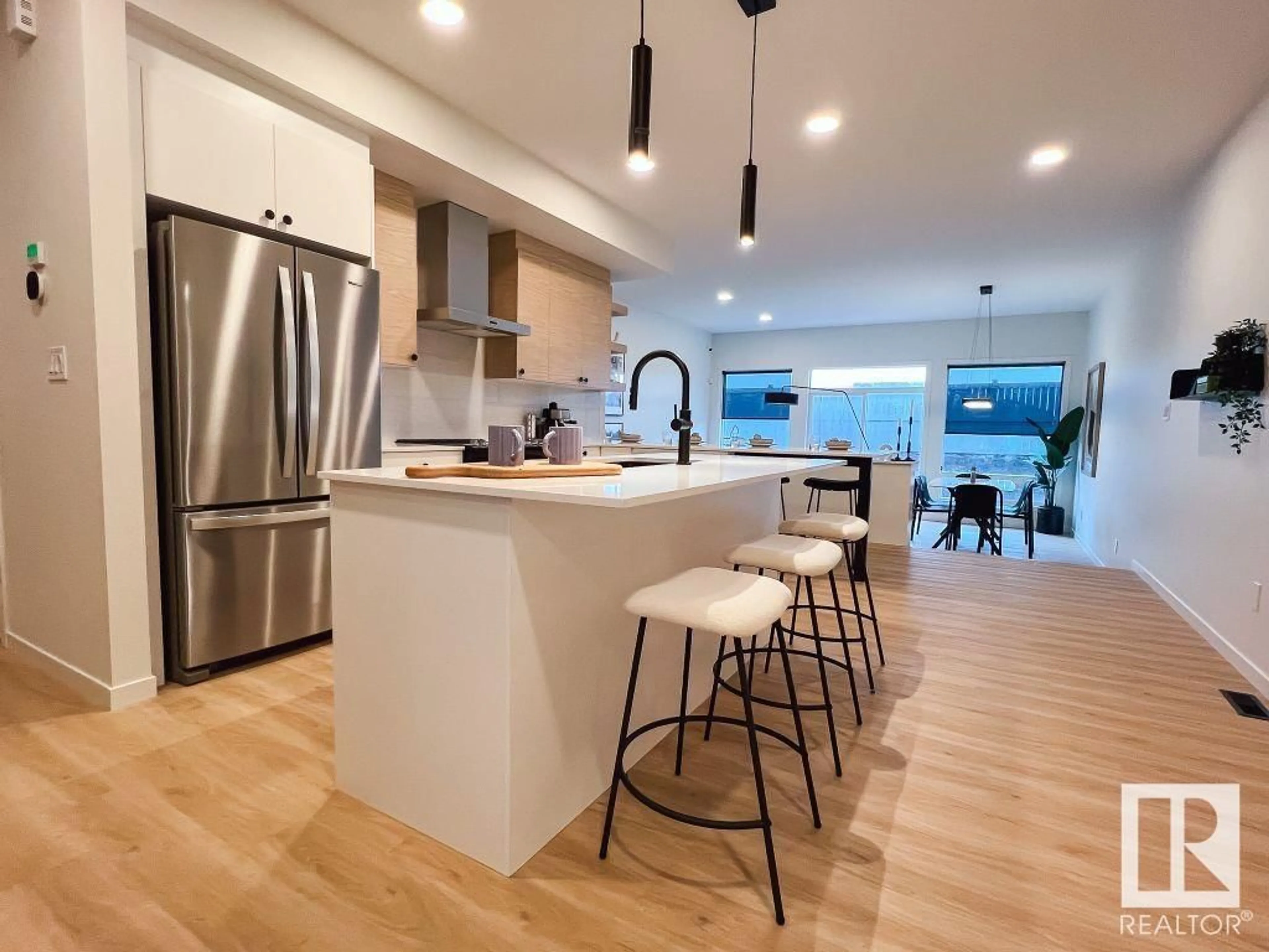 Open concept kitchen, unknown for 7343 KLAPSTEIN CR SW, Edmonton Alberta T6W5R8