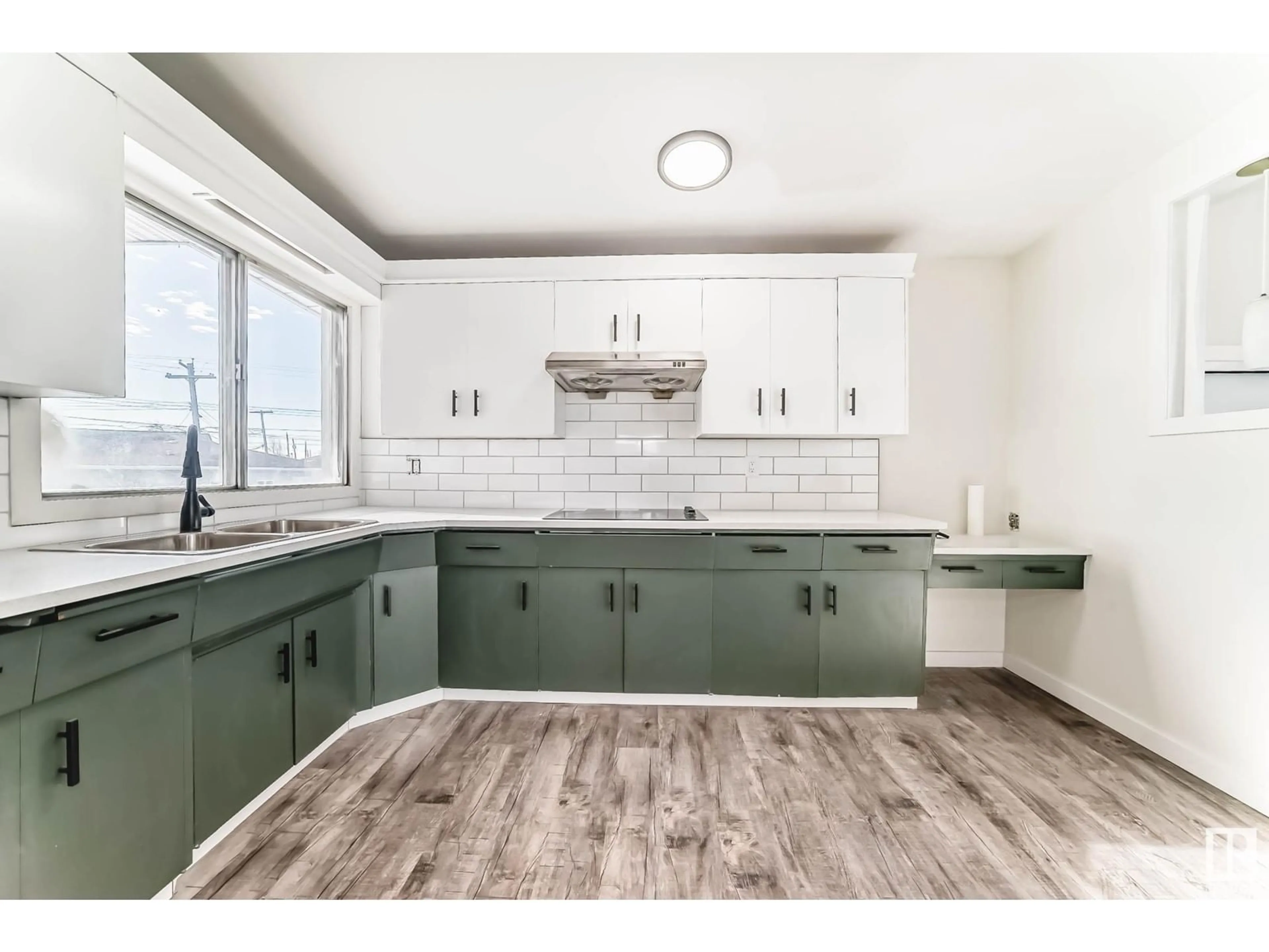 Open concept kitchen, ceramic/tile floor for 13319 81 ST NW, Edmonton Alberta T5C1N8