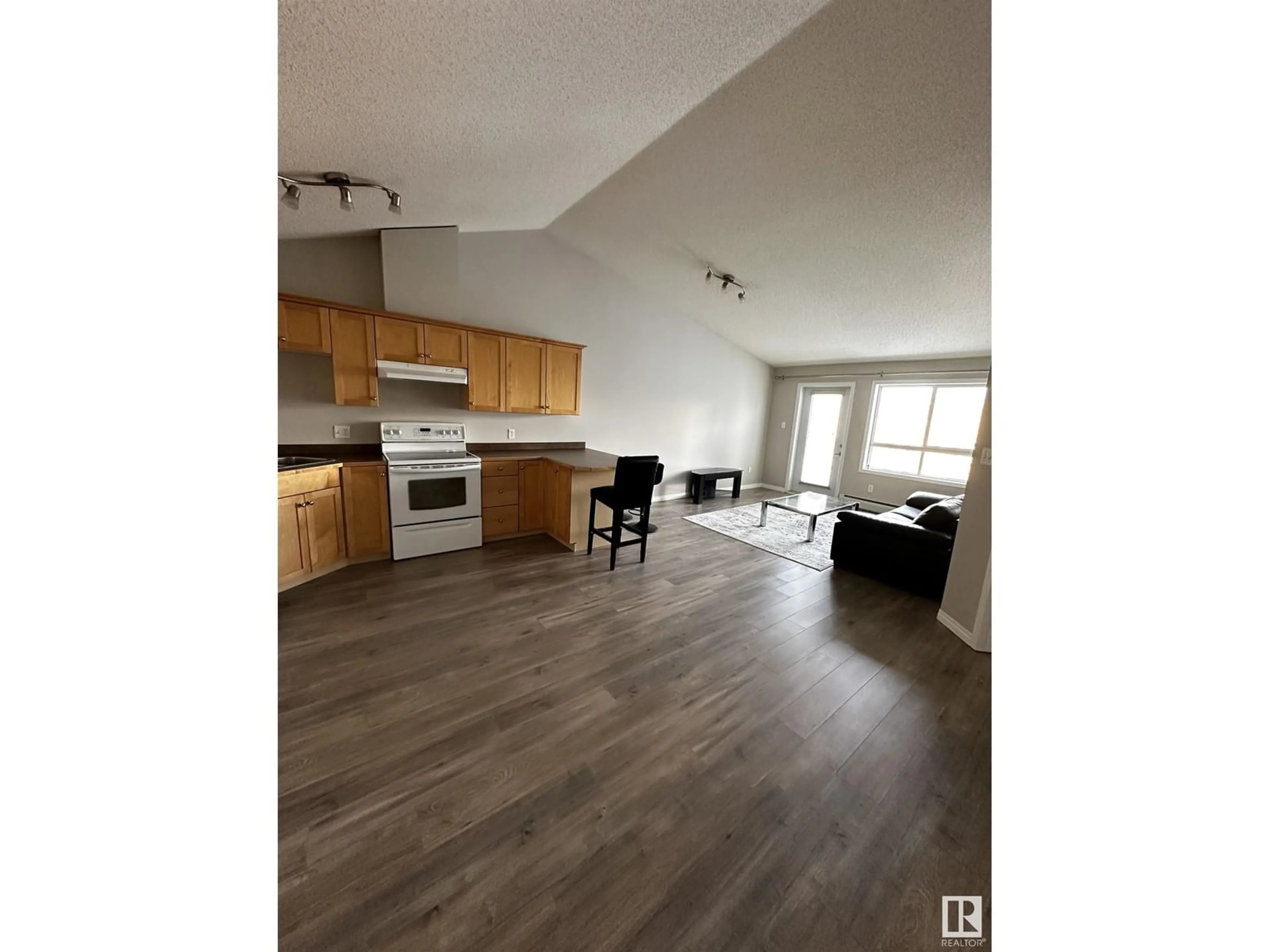 A pic of a room for #428 5340 199 ST NW, Edmonton Alberta T6M0A5