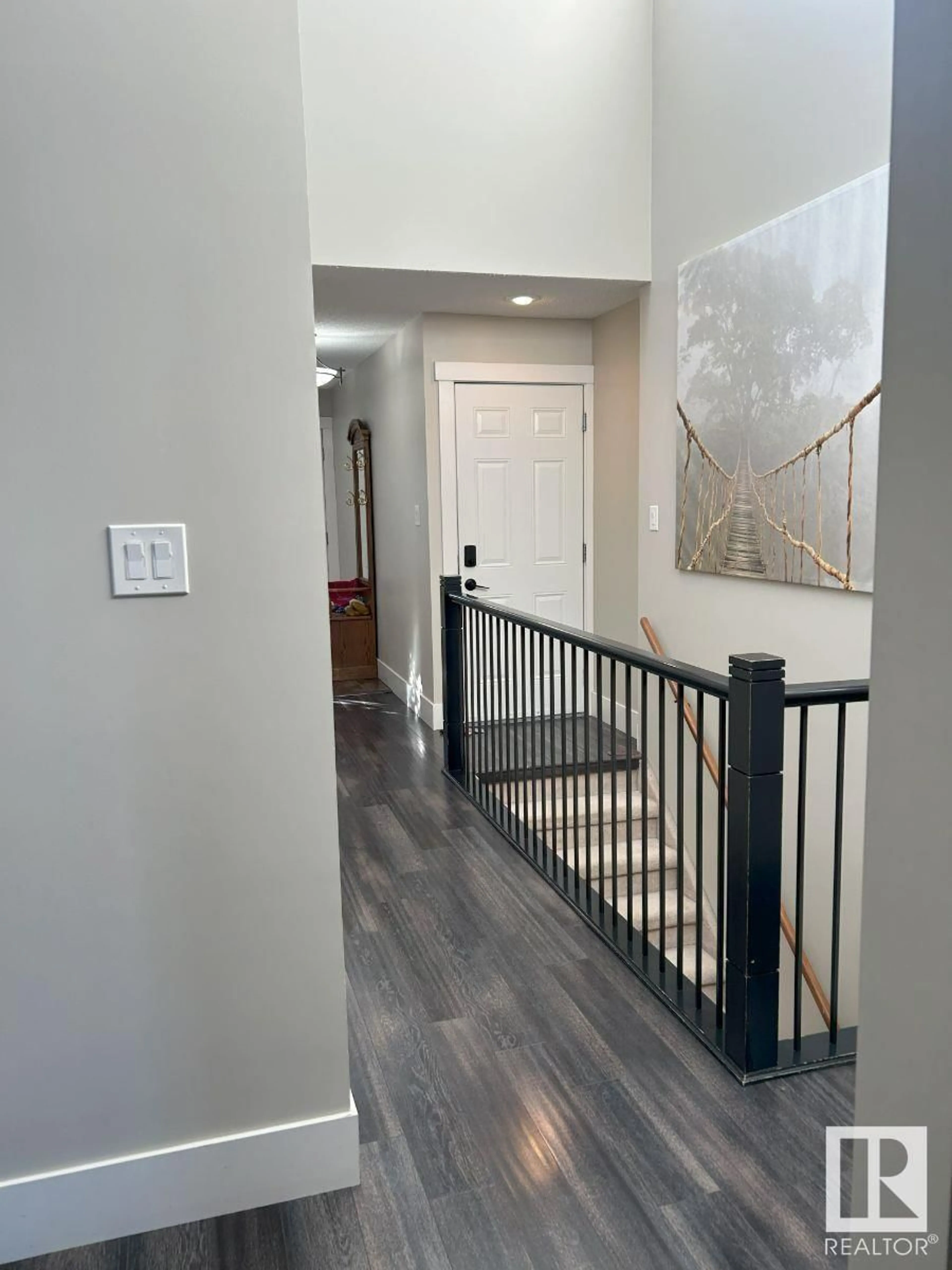 Indoor entryway for 15 LAMARTINE CR, St. Albert Alberta T8N2V8