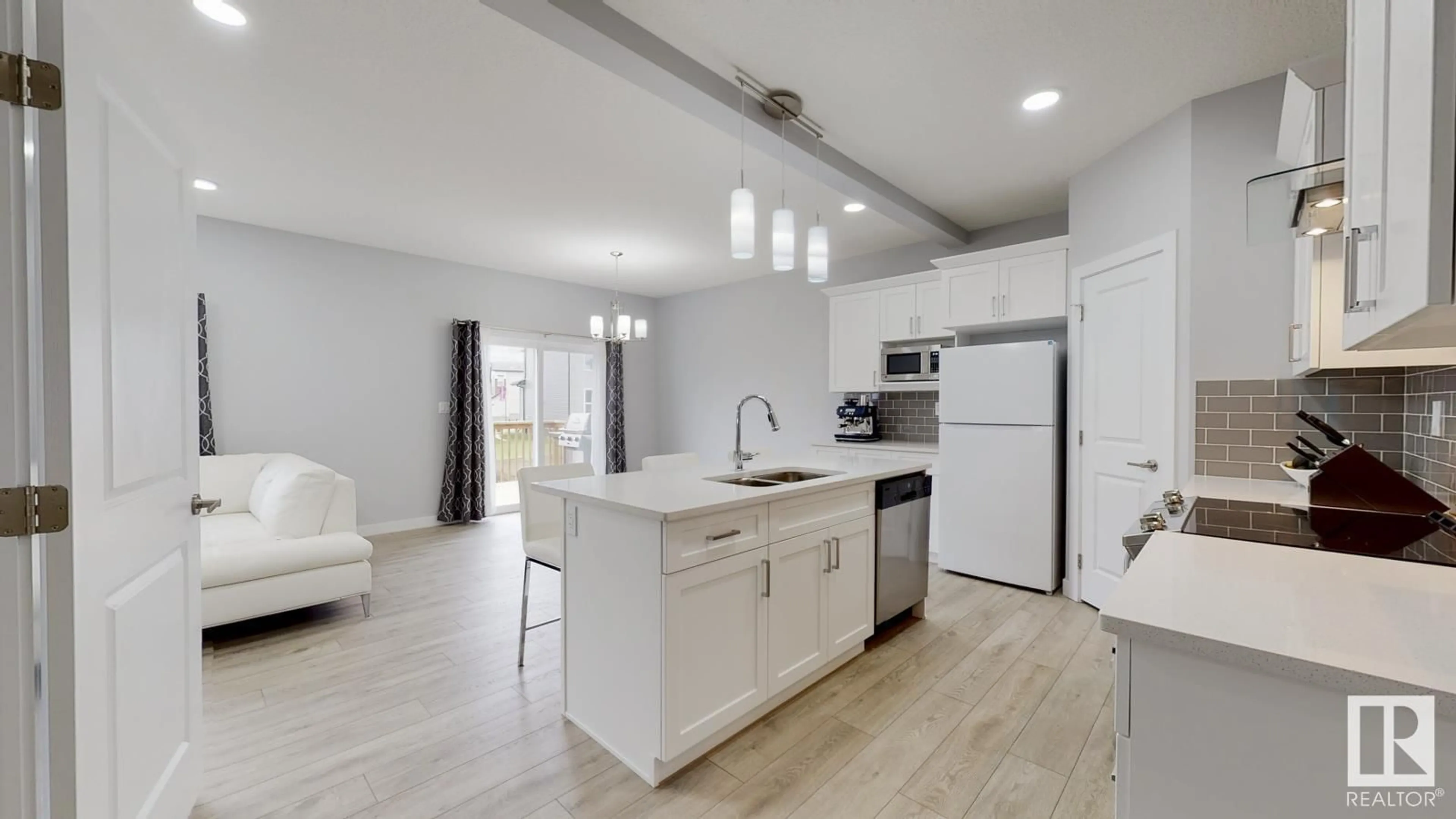 Open concept kitchen, unknown for 1510 ERKER LINK LI NW, Edmonton Alberta T6M0Z7