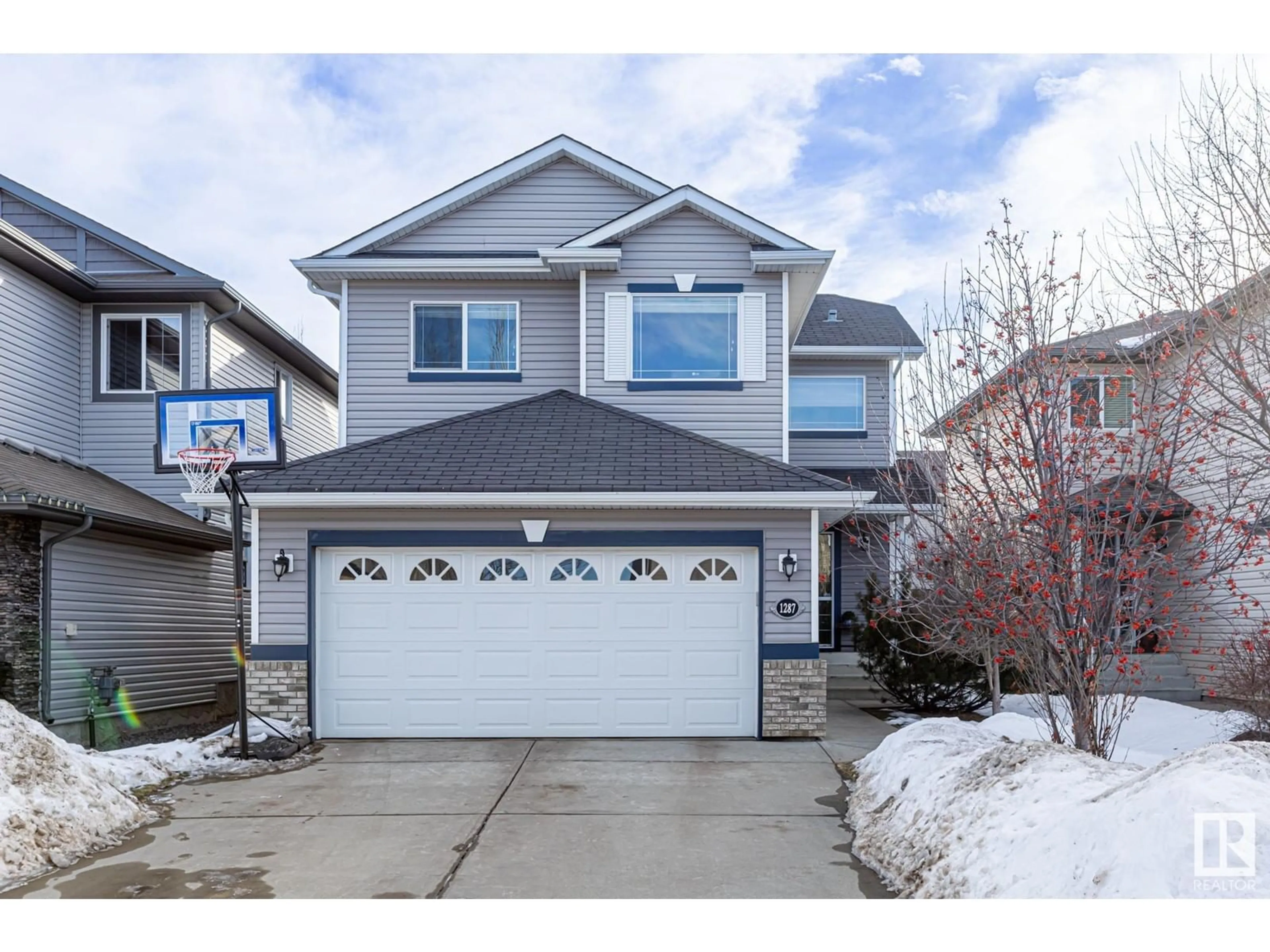 Home with vinyl exterior material, street for 1287 Foxwood CR, Sherwood Park Alberta T8A4T2