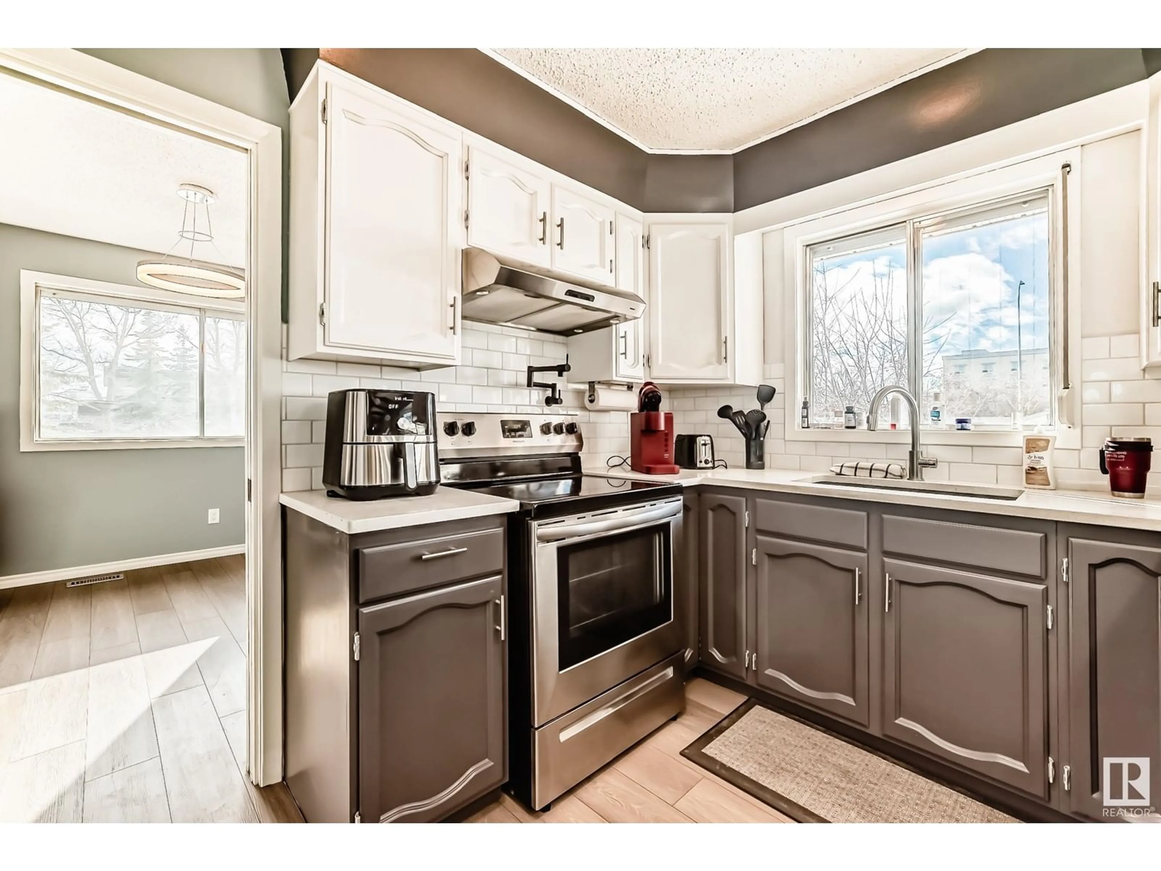 Open concept kitchen, unknown for 13804 96 ST NW, Edmonton Alberta T5E5Z2