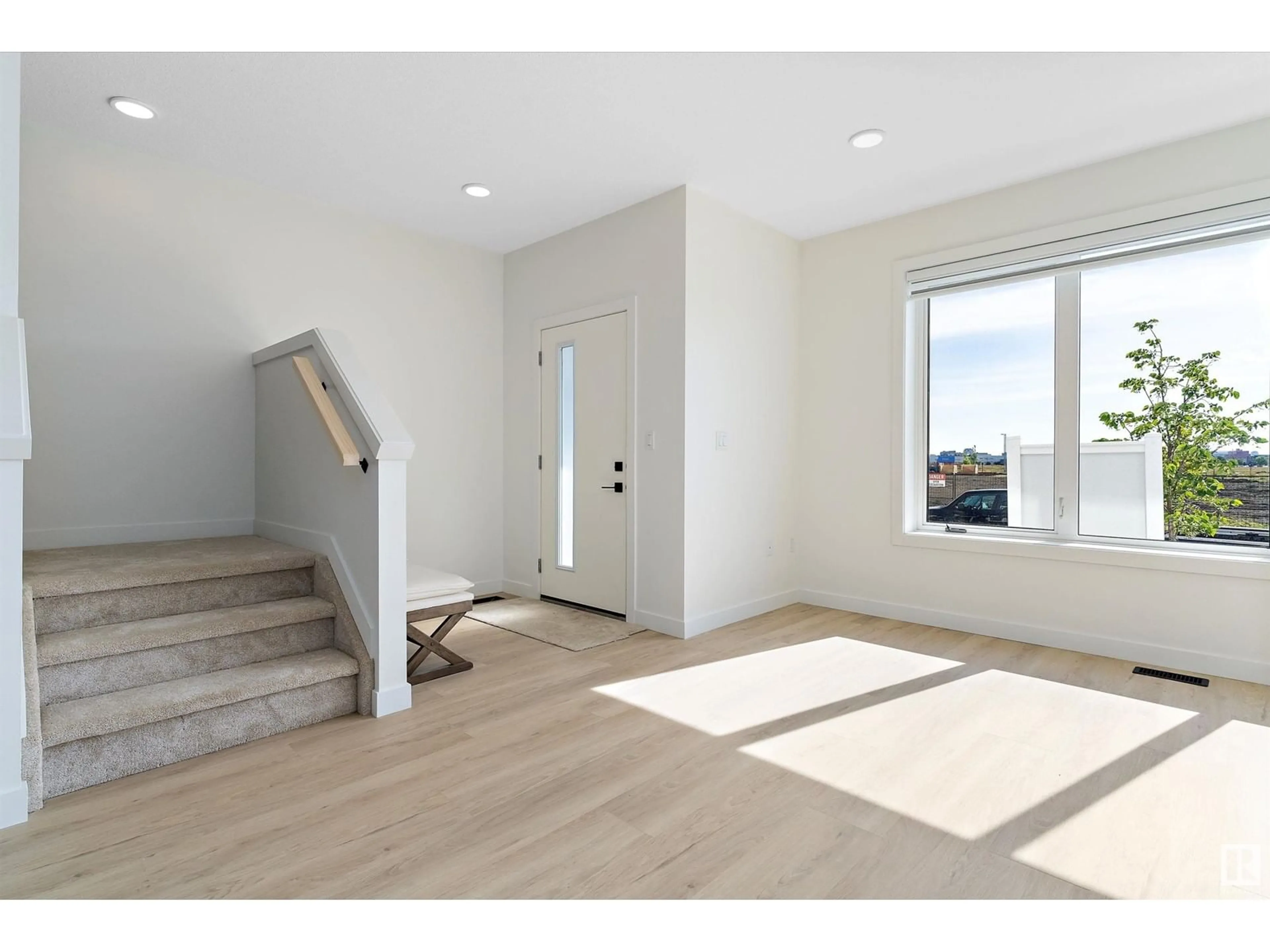 Indoor entryway for #14 - 7066 FANE RD, Edmonton Alberta T5G2W6