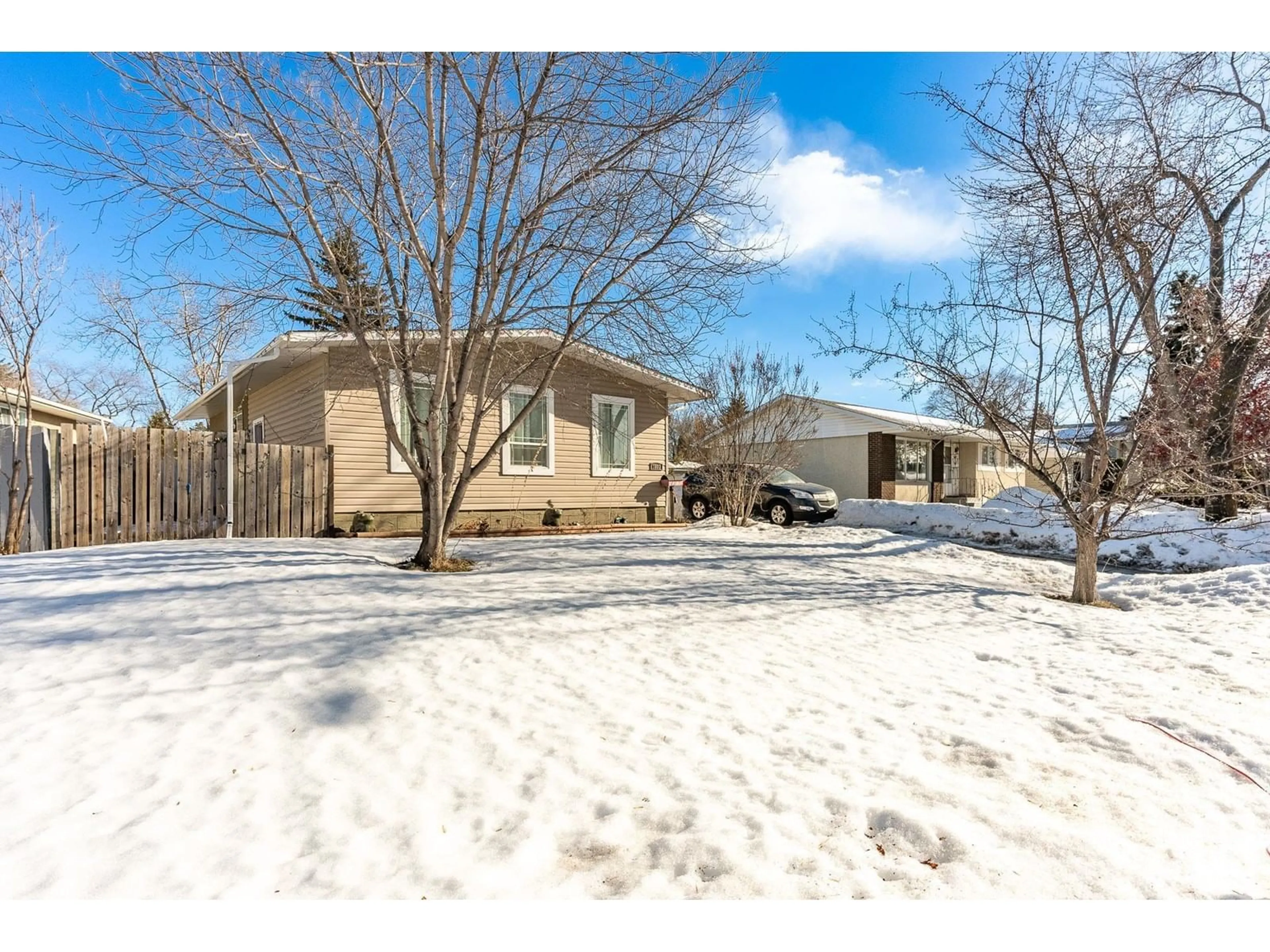 Unknown for 1007 MCDERMID DR, Sherwood Park Alberta T8A1B7