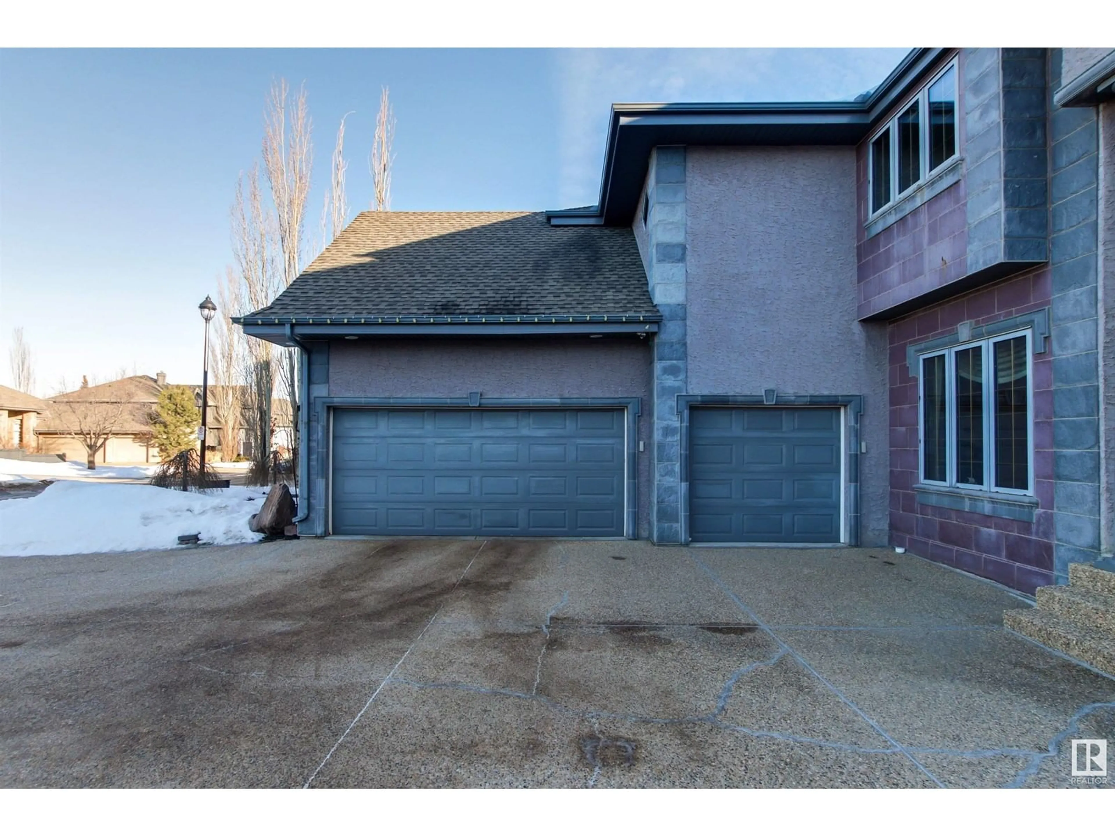 Indoor garage for 1061 TORY RD NW, Edmonton Alberta T6R3A5