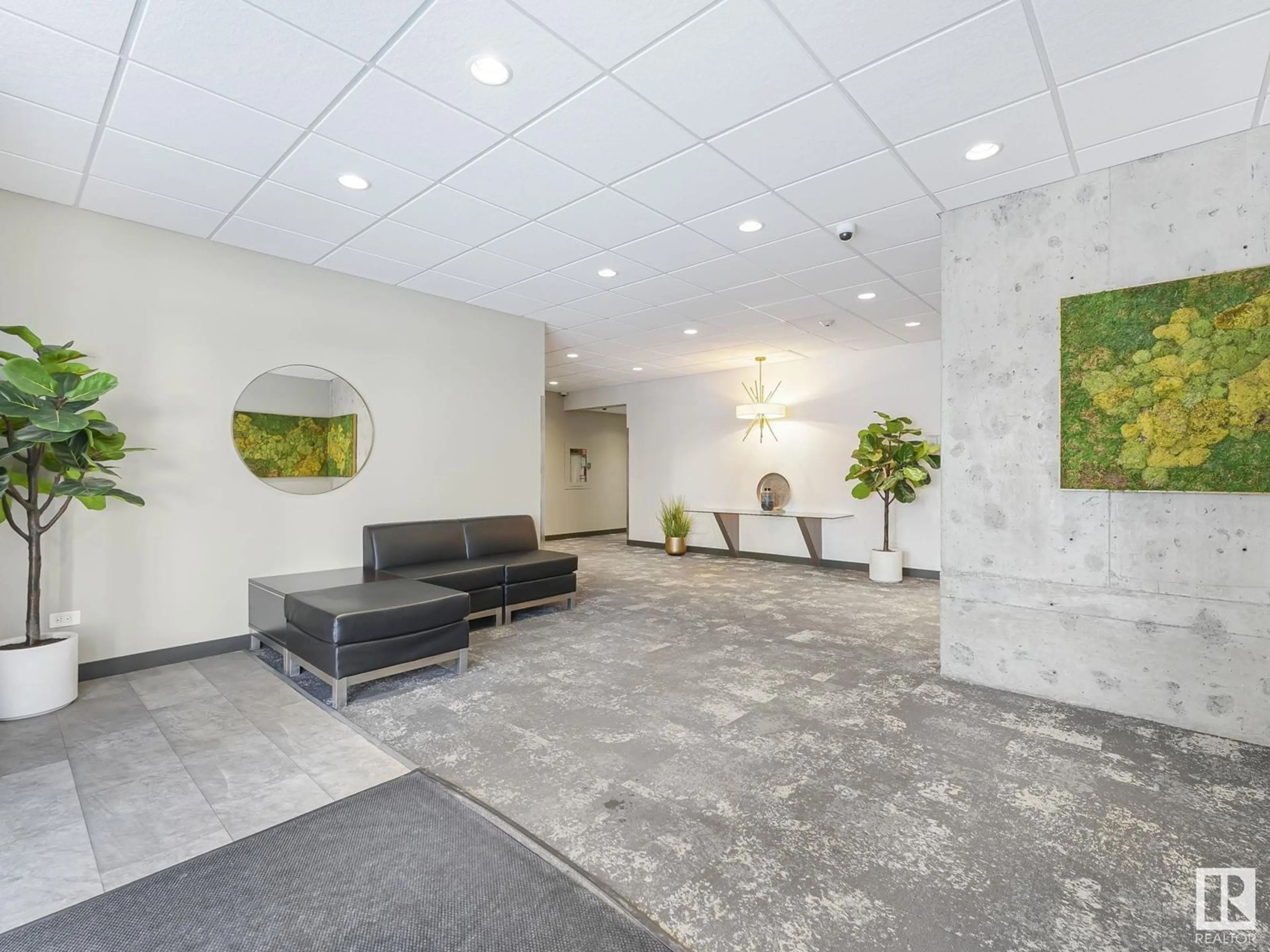 Lobby for #802 9930 113 ST NW, Edmonton Alberta T5K1N6