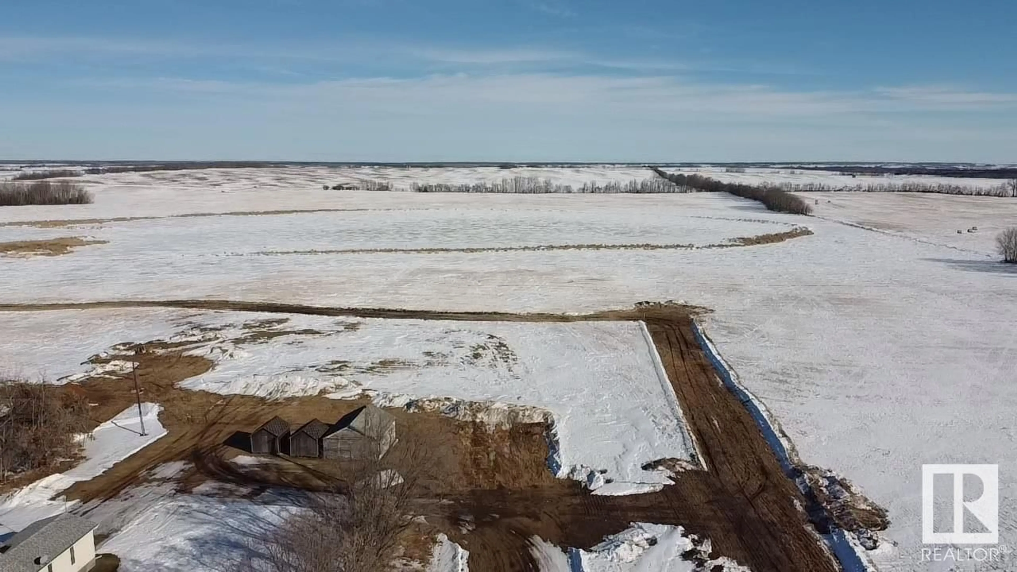 A pic from outside/outdoor area/front of a property/back of a property/a pic from drone, unknown for 59309 165 Range RD, Rural Smoky Lake County Alberta T0A3C0