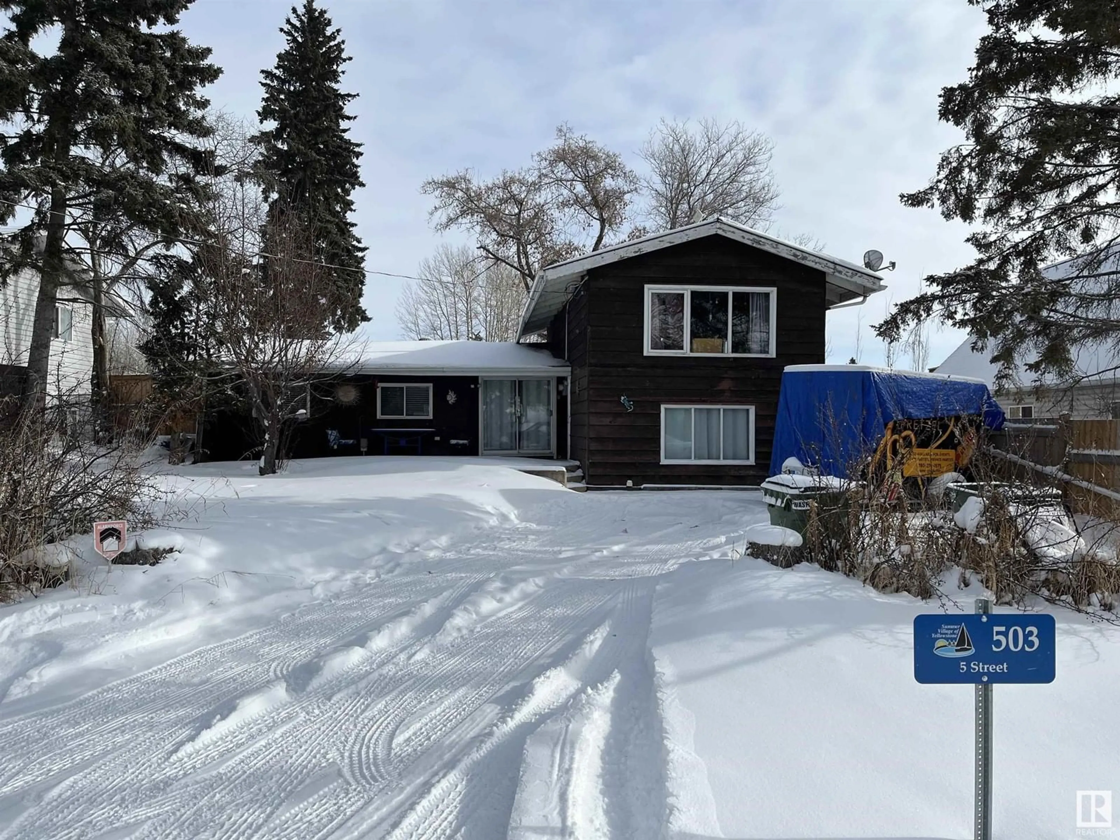 A pic from outside/outdoor area/front of a property/back of a property/a pic from drone, street for 503 5 ST, Rural Lac Ste. Anne County Alberta T0E0E0