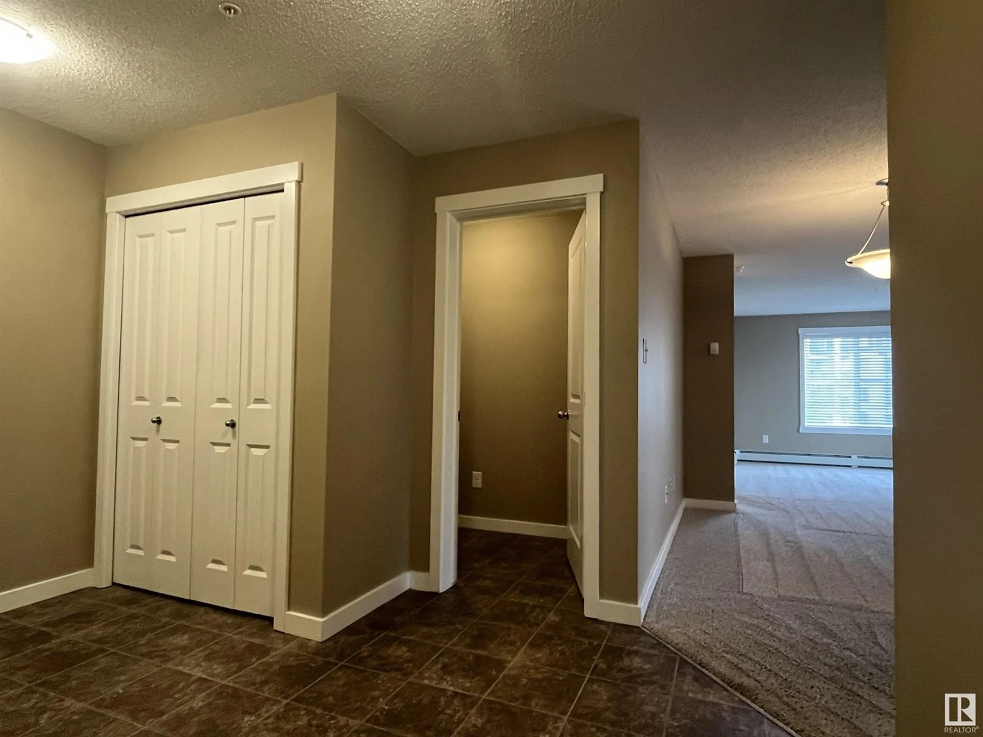 Indoor entryway for #218 18122 77 ST NW, Edmonton Alberta T5Z0N7