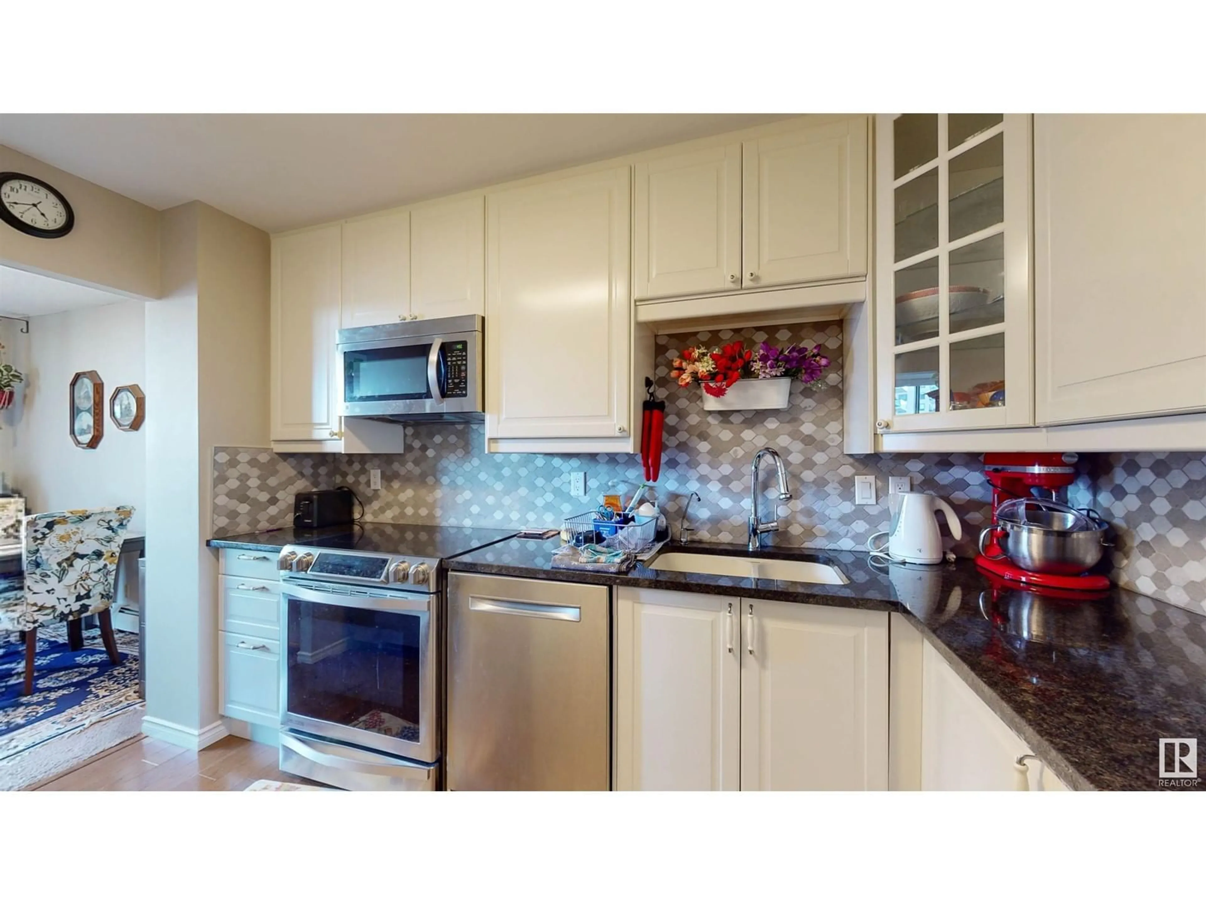 Standard kitchen, unknown for 605 - 8340 JASPER AV, Edmonton Alberta T5H4C6