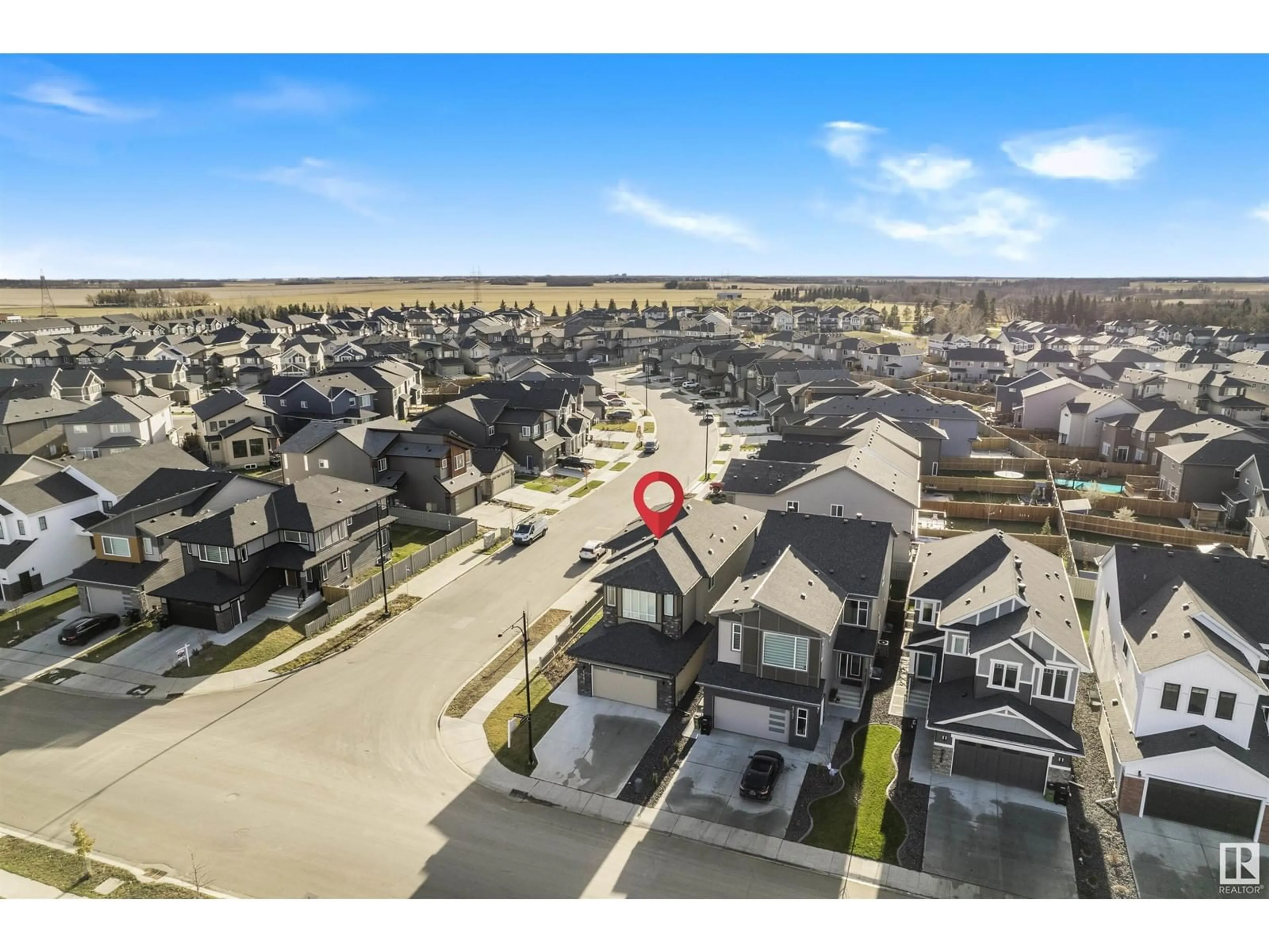 A pic from outside/outdoor area/front of a property/back of a property/a pic from drone, street for 6065 CRAWFORD DR SW, Edmonton Alberta T6W4L6