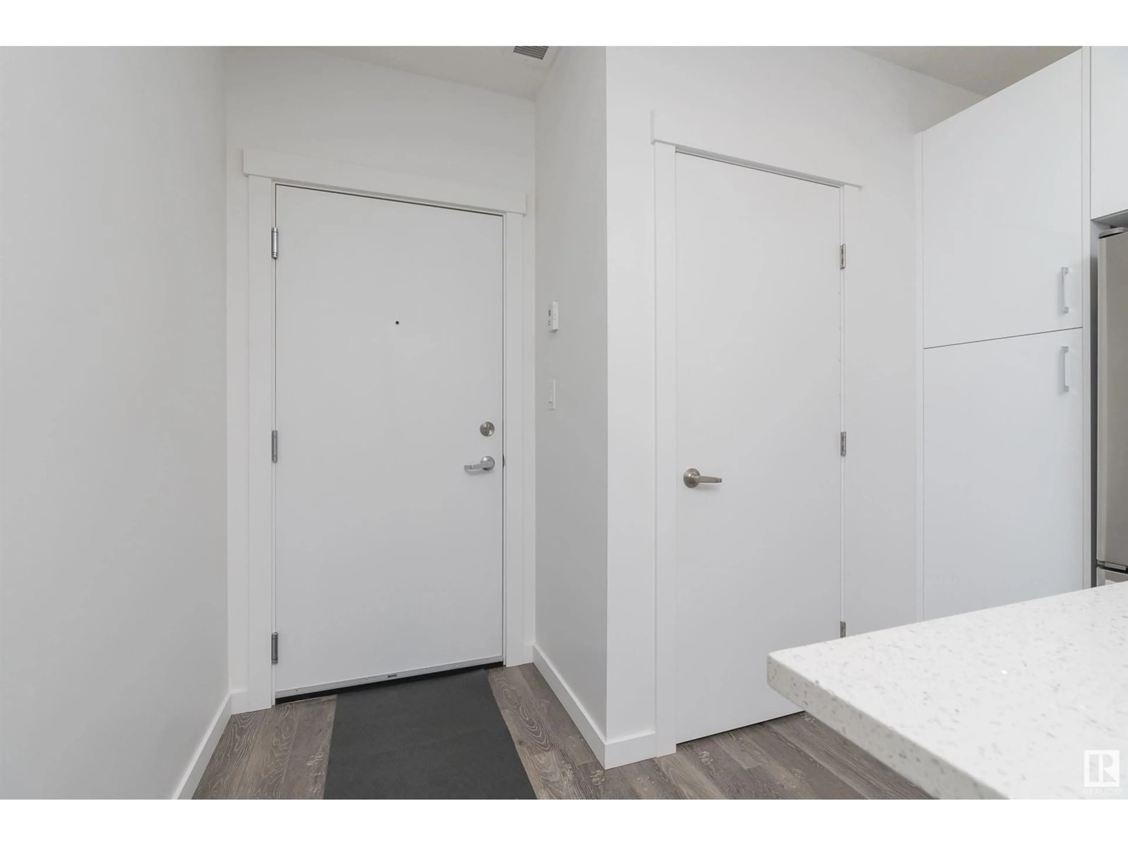 Unknown for #213 - 11503 76 AV, Edmonton Alberta T6G0K6