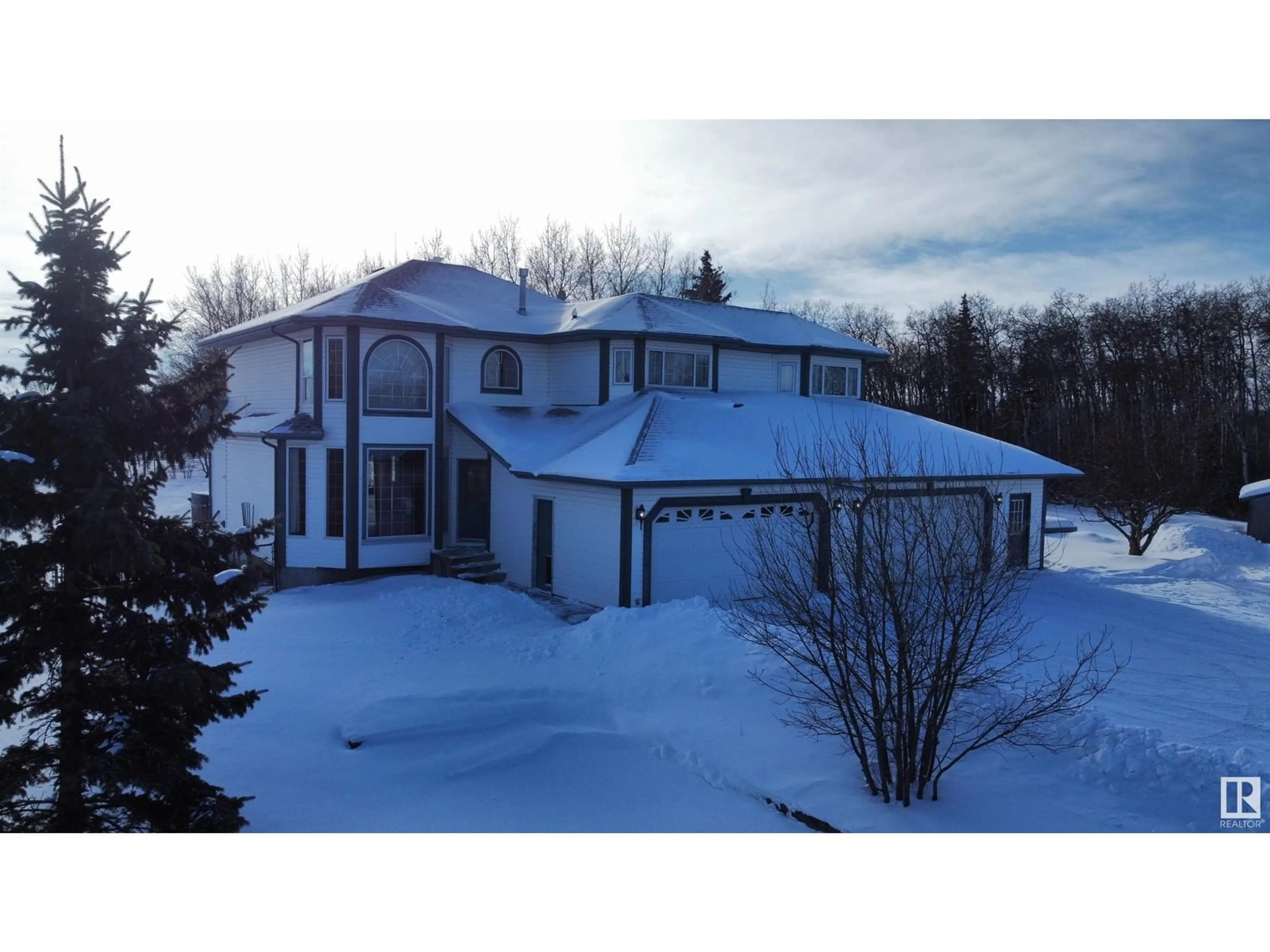 A pic from outside/outdoor area/front of a property/back of a property/a pic from drone, unknown for #16 56503 RGE ROAD 231, Rural Sturgeon County Alberta T0A1N4