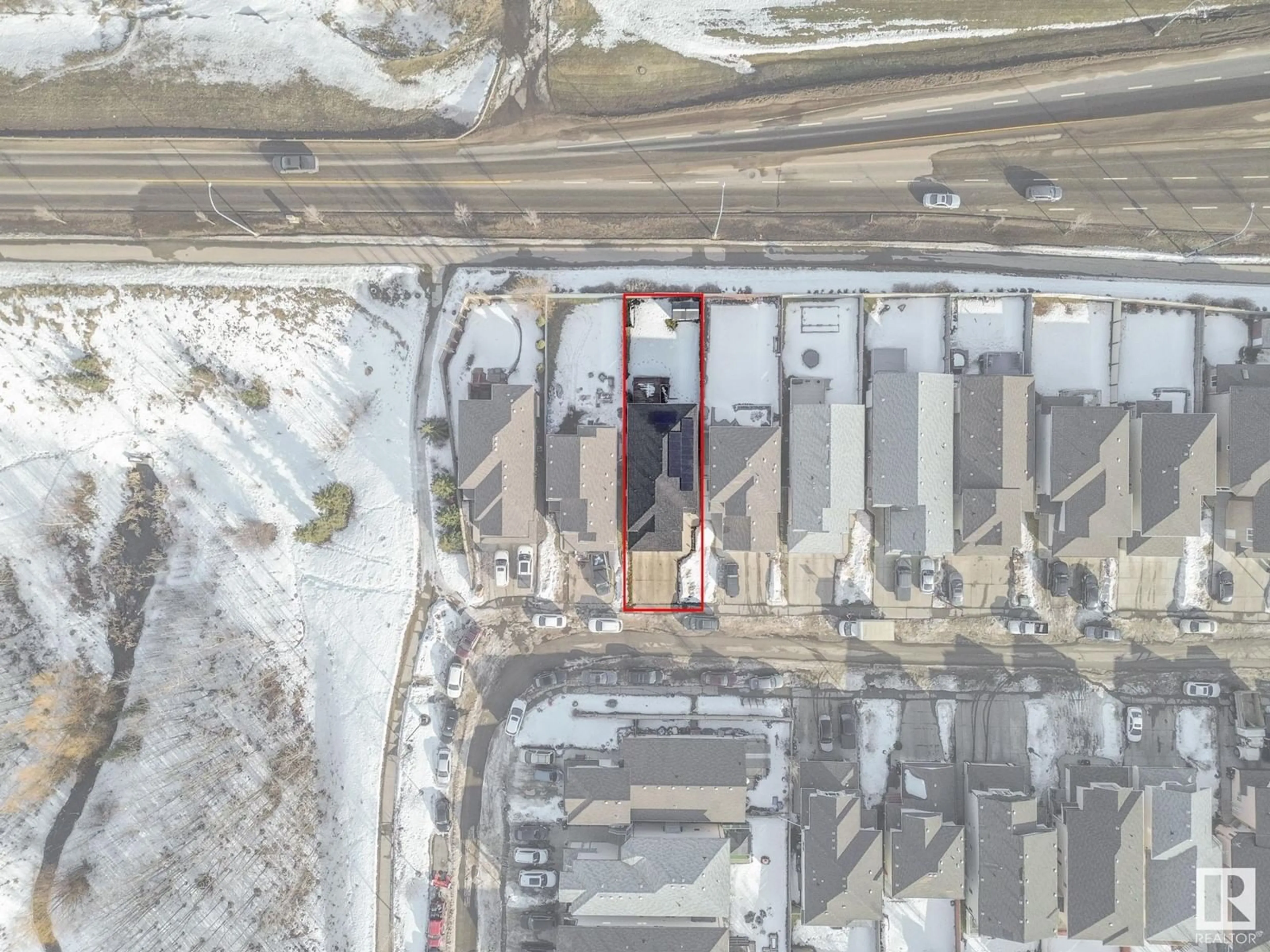 A pic from outside/outdoor area/front of a property/back of a property/a pic from drone, street for 3351 18 ST NW, Edmonton Alberta T6T0H4