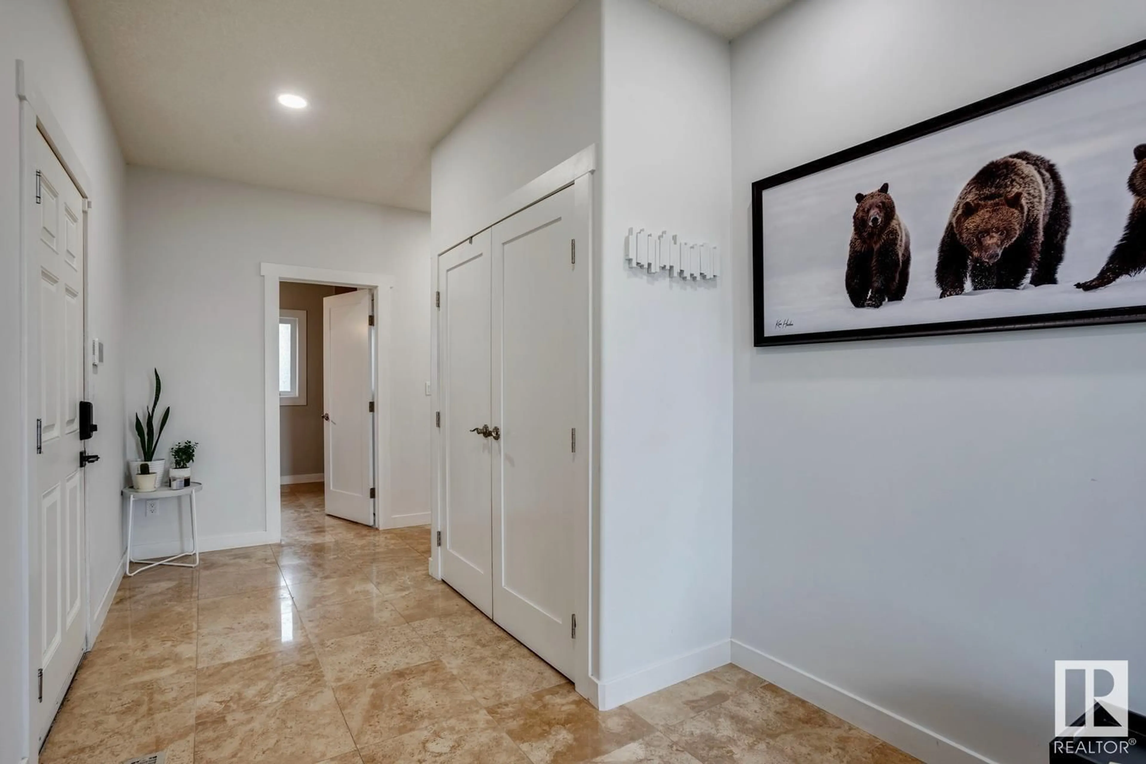 Indoor entryway for 55227 RGE RD 252, Rural Sturgeon County Alberta T8R0P9