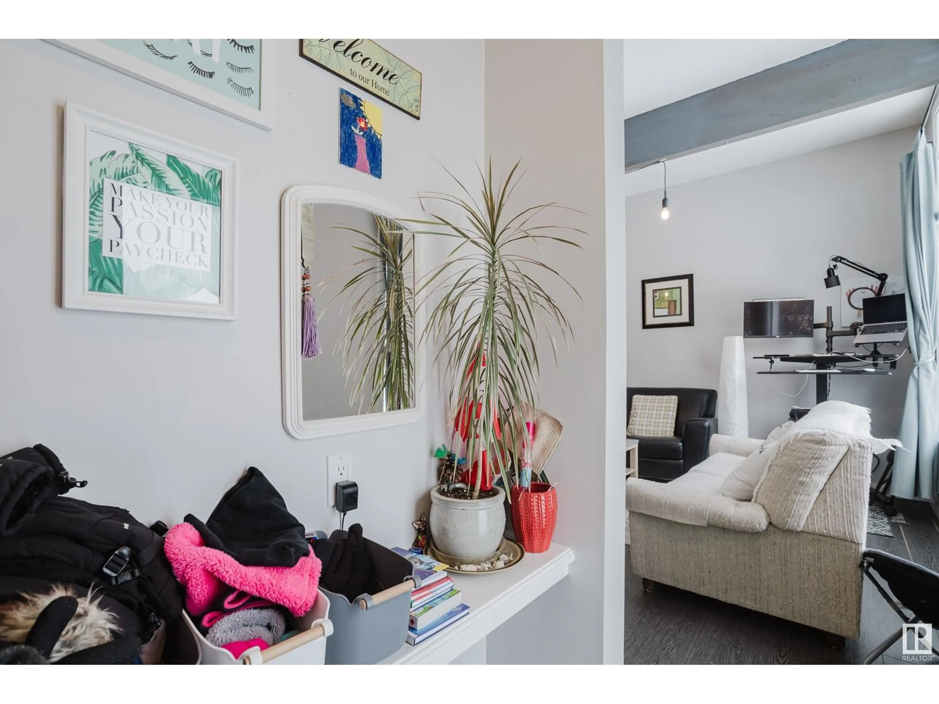 Indoor entryway for 8123-8125 83 AV, Edmonton Alberta T6C1A7