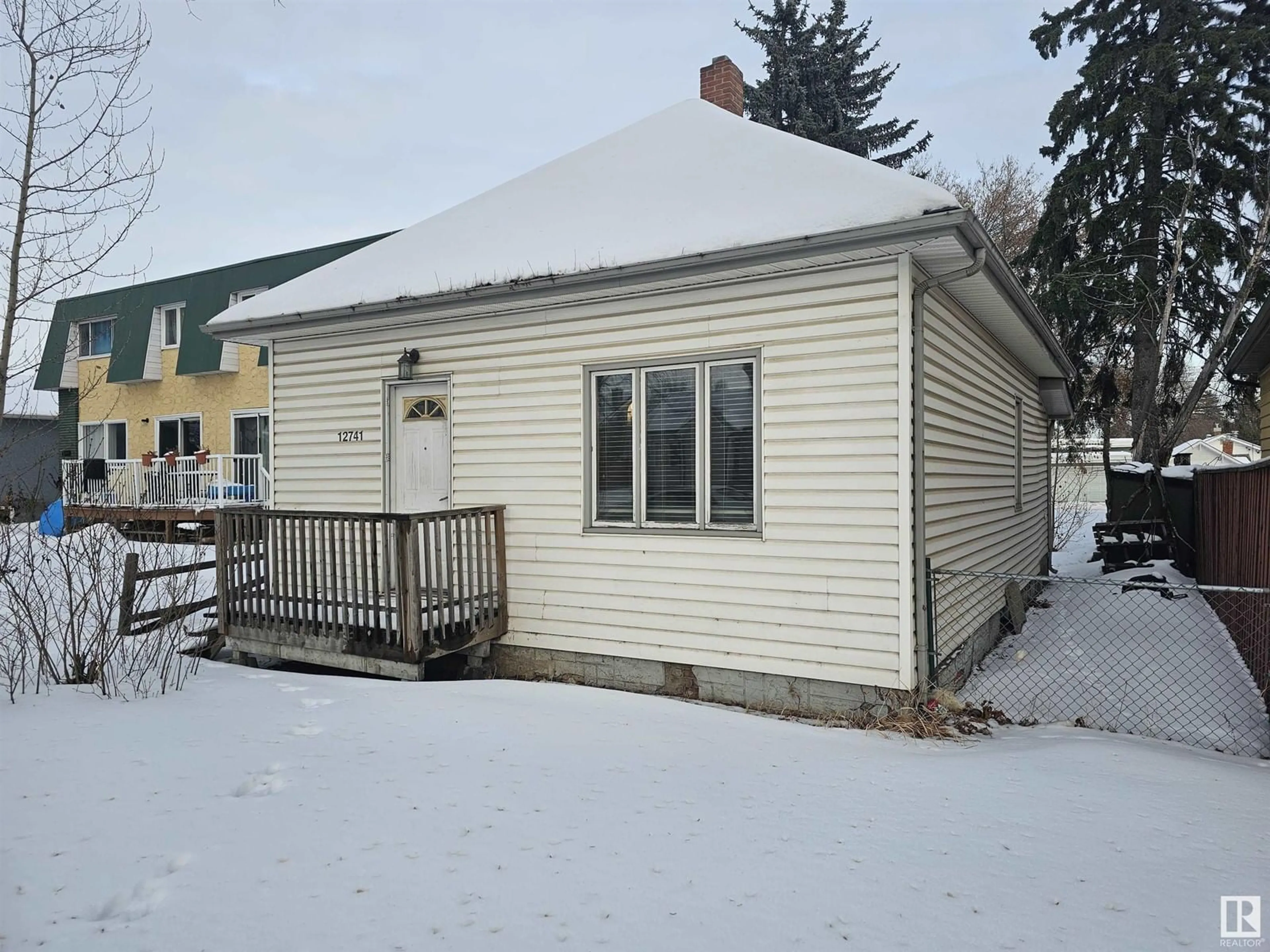 Shed for 12741 117 ST NW, Edmonton Alberta T5E3J6