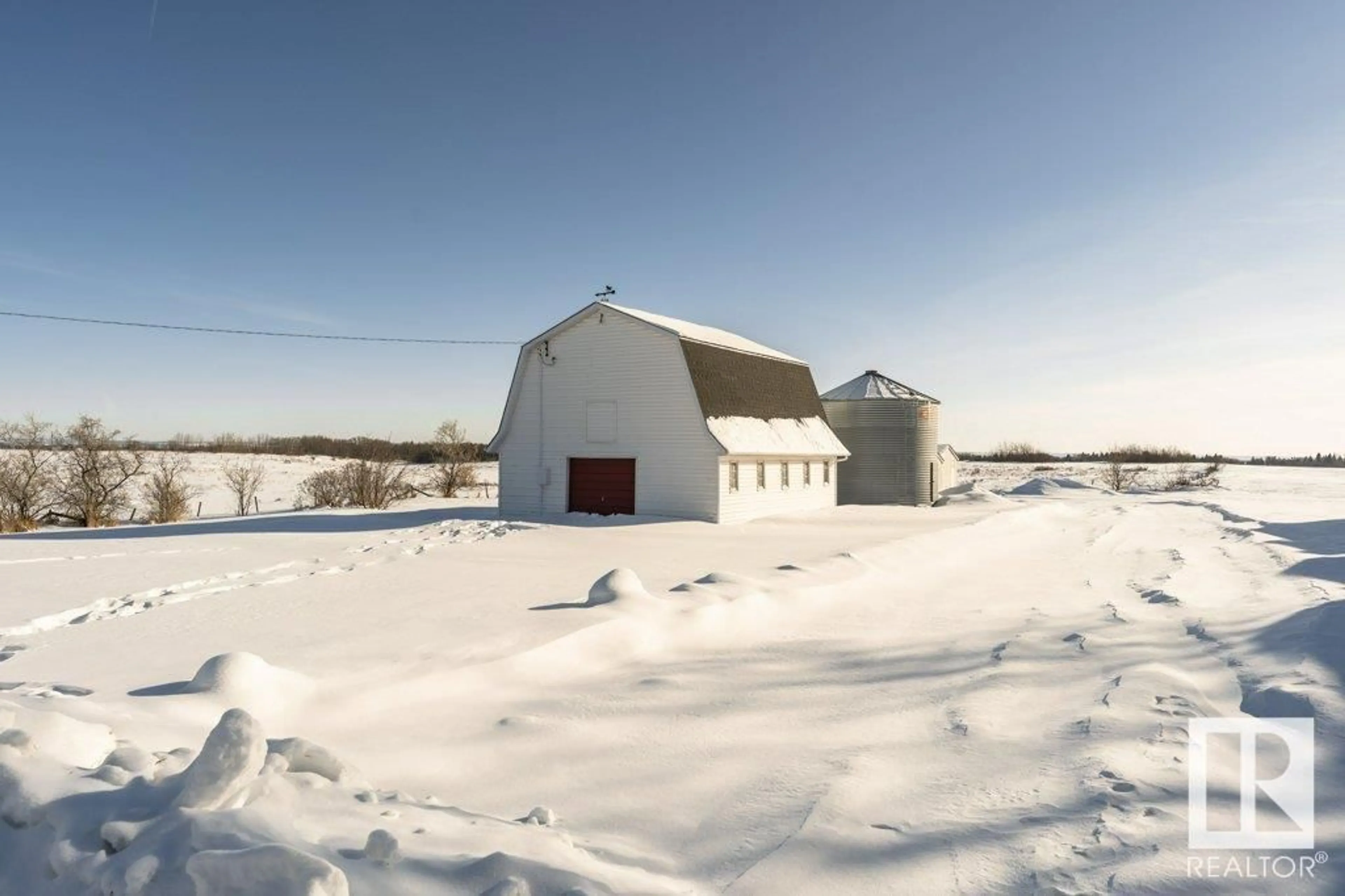 Shed for 2805 259 AV NE, Edmonton Alberta T5Y6P7