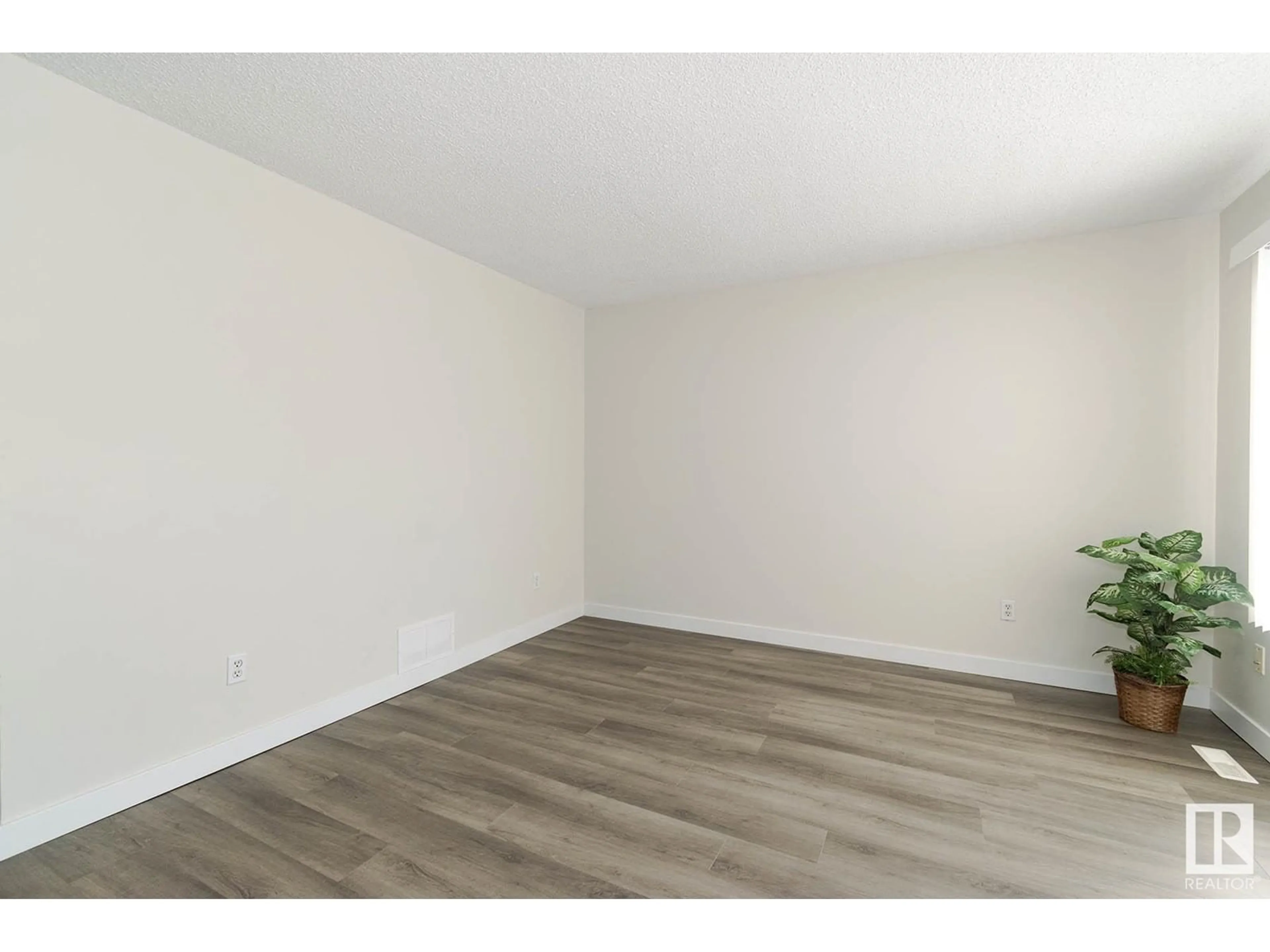 A pic of a room for #604 610 KING ST, Spruce Grove Alberta T7X4J9