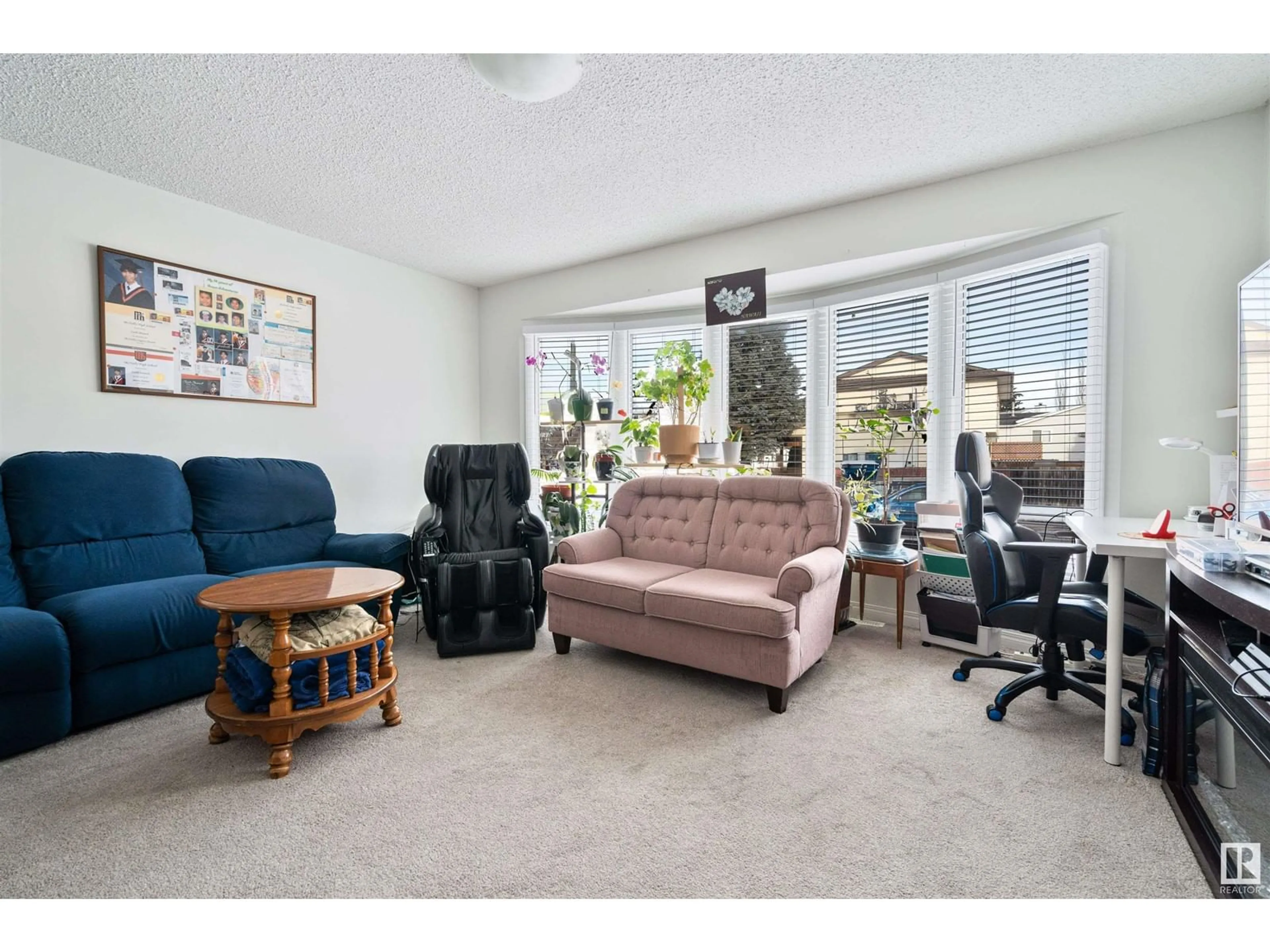 Living room with furniture, unknown for 1812 36 ST NW, Edmonton Alberta T6L3G5