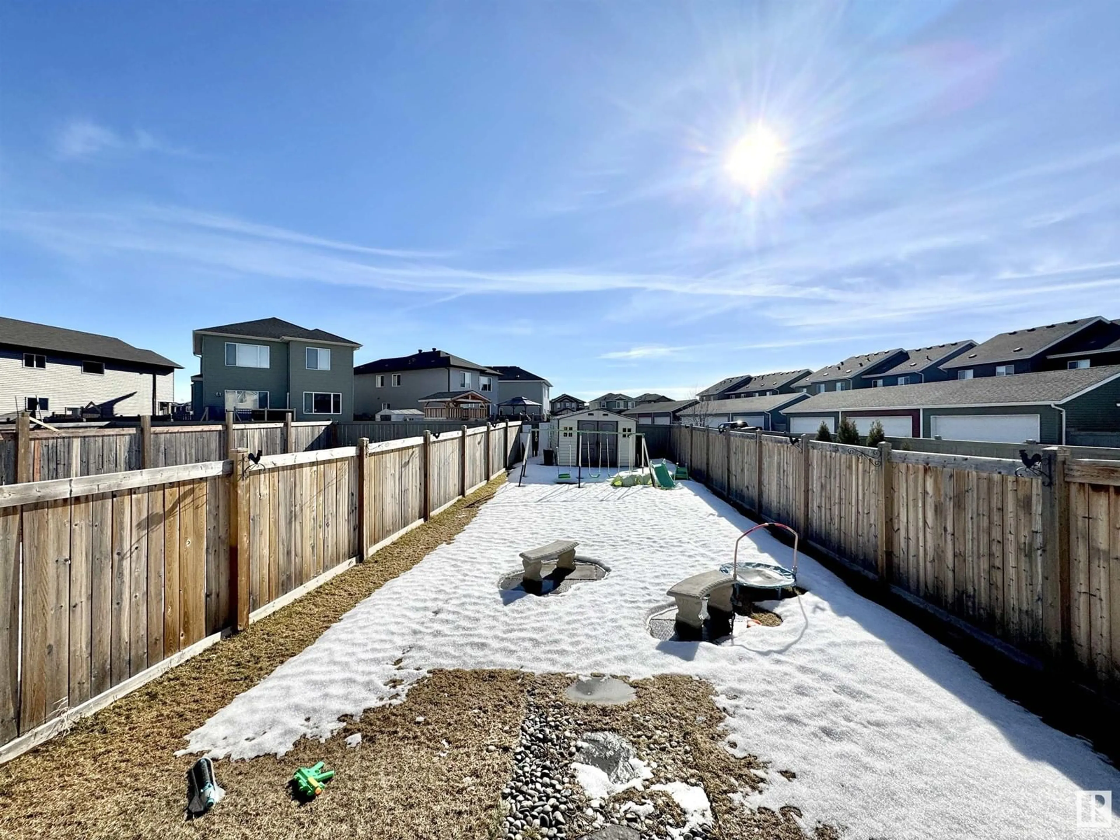 A pic from outside/outdoor area/front of a property/back of a property/a pic from drone, mountain view for 2315 22 AV NW, Edmonton Alberta T6T0Y4