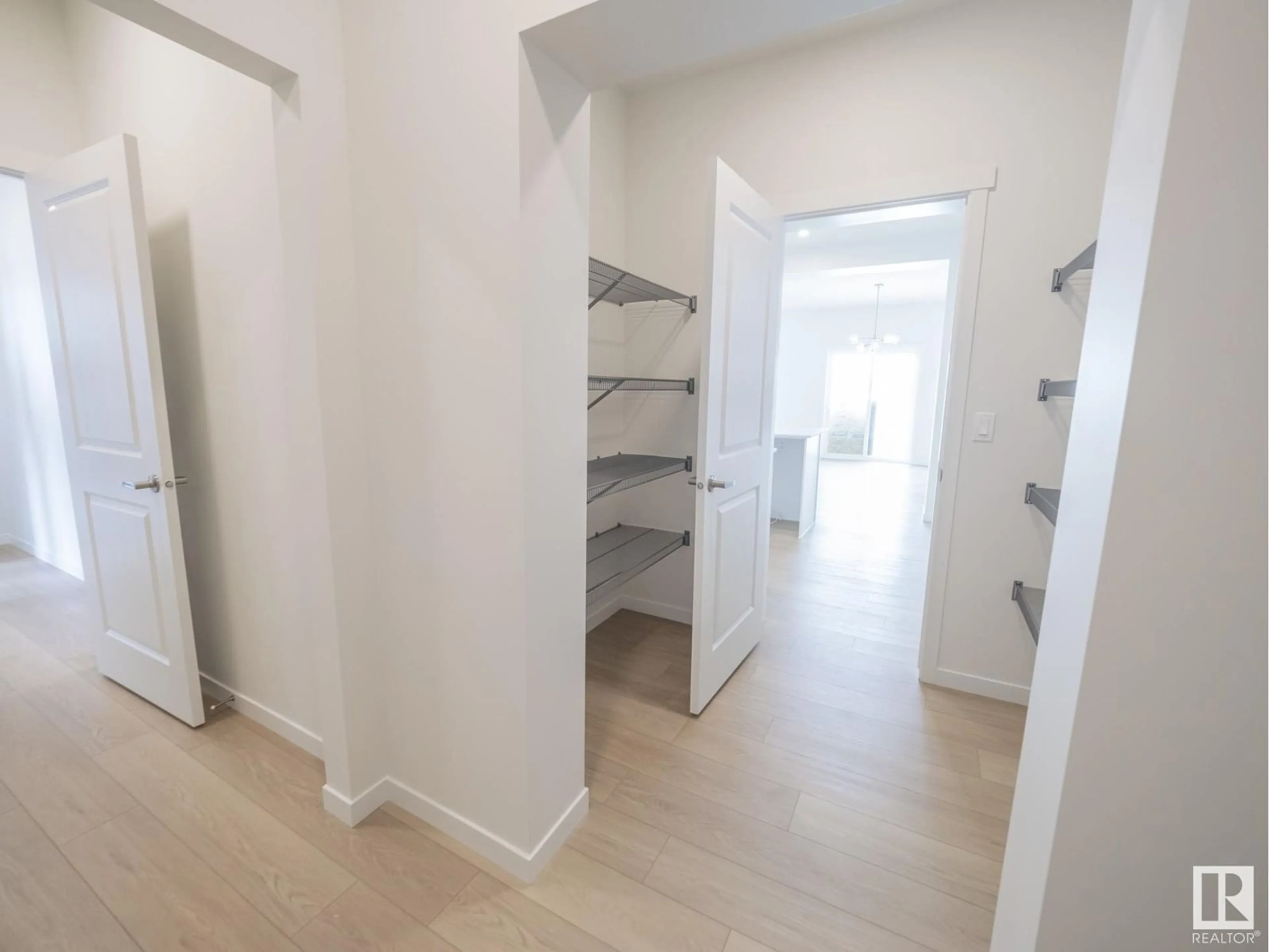 Unknown for 17367 3 ST, Edmonton Alberta T5Y4G7