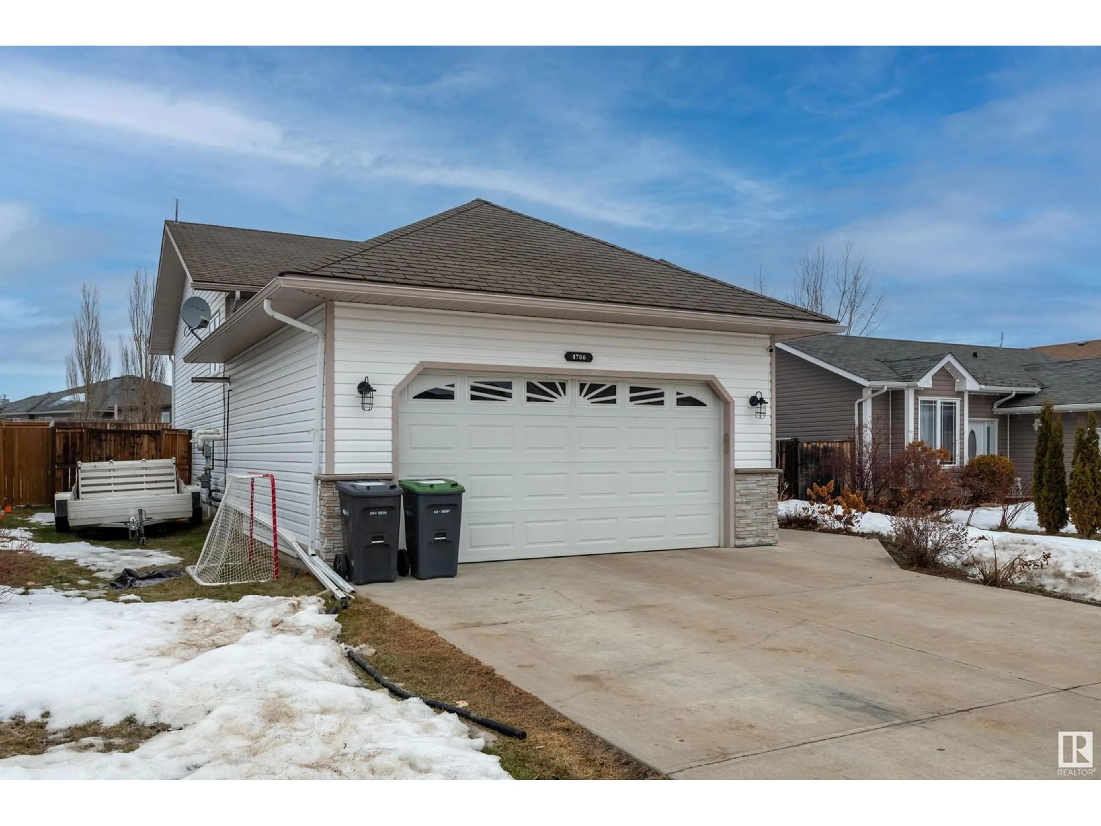 Indoor garage for 4706 64 AVE, Cold Lake Alberta T9M2E5
