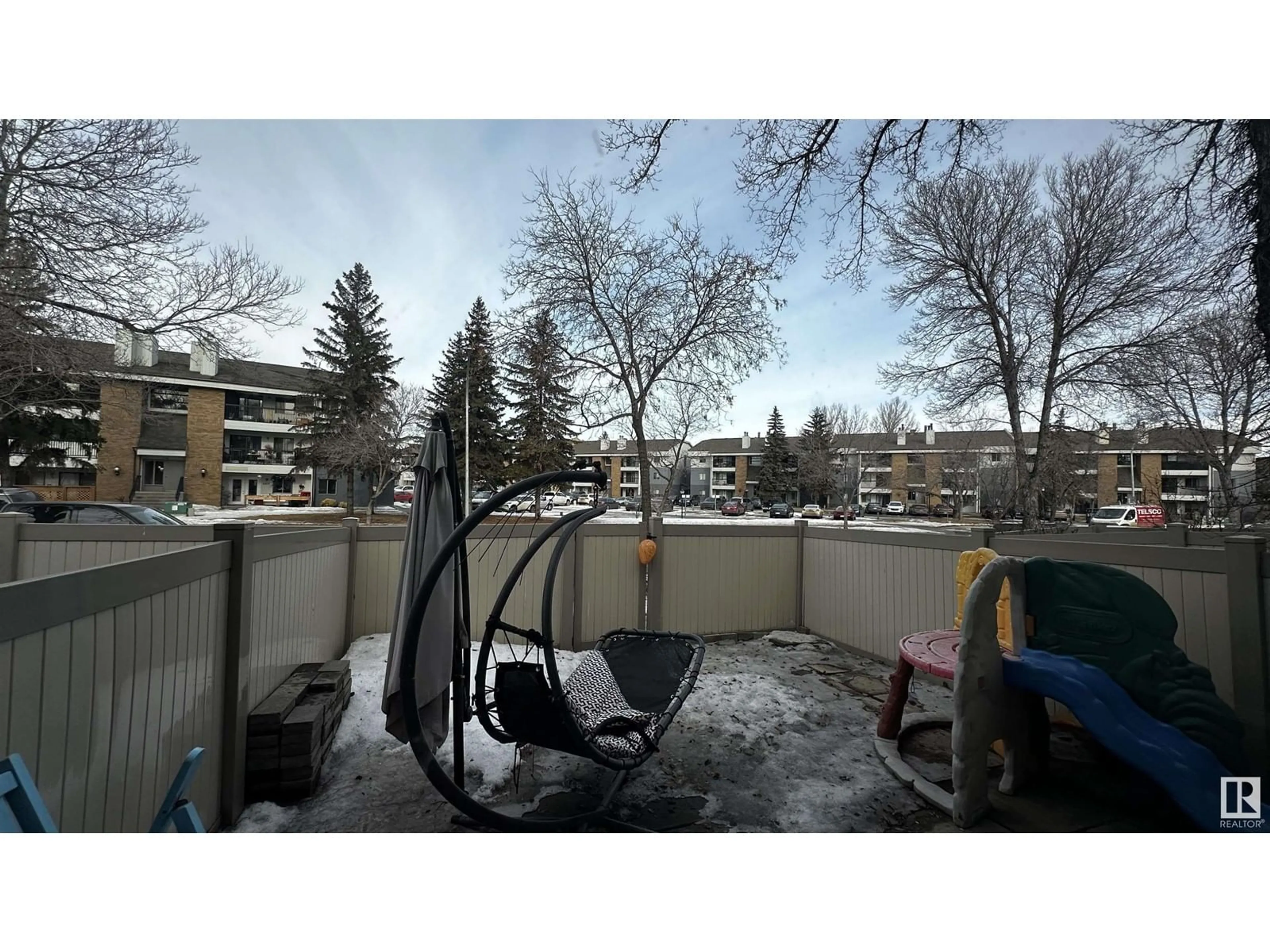 Patio, unknown for 1275 HOOKE RD NW, Edmonton Alberta T5A4A5