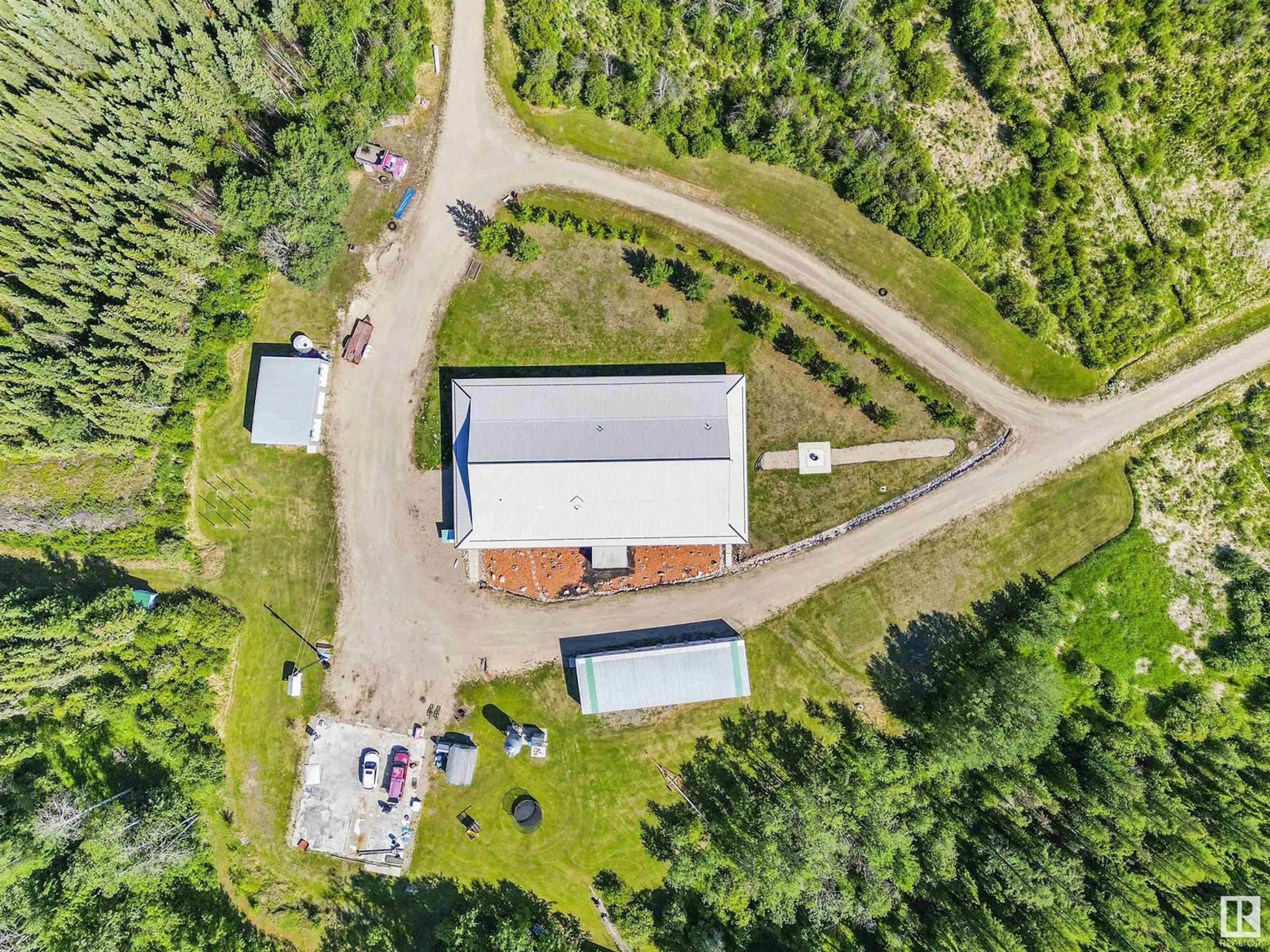 A pic from outside/outdoor area/front of a property/back of a property/a pic from drone, building for 51316 HGHWAY 759, Rural Parkland County Alberta T0E2H0