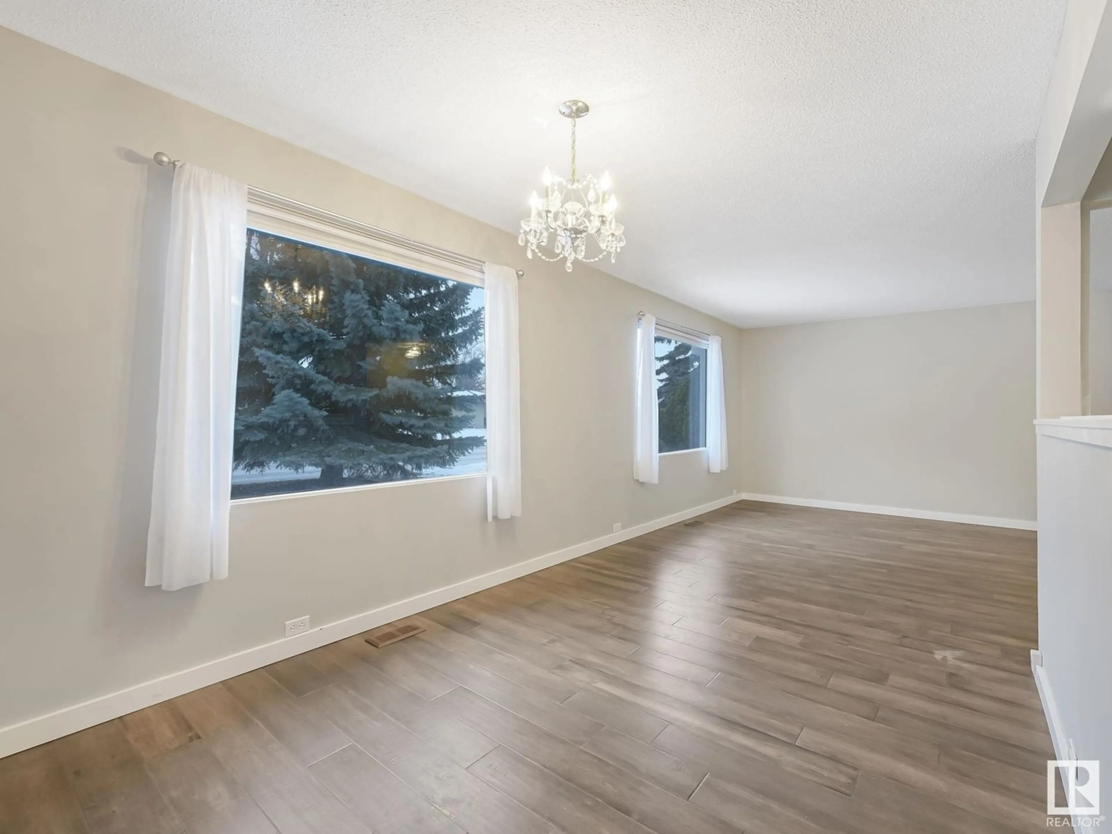 A pic of a room for 41 MORELAND RD, Sherwood Park Alberta T8A0P4