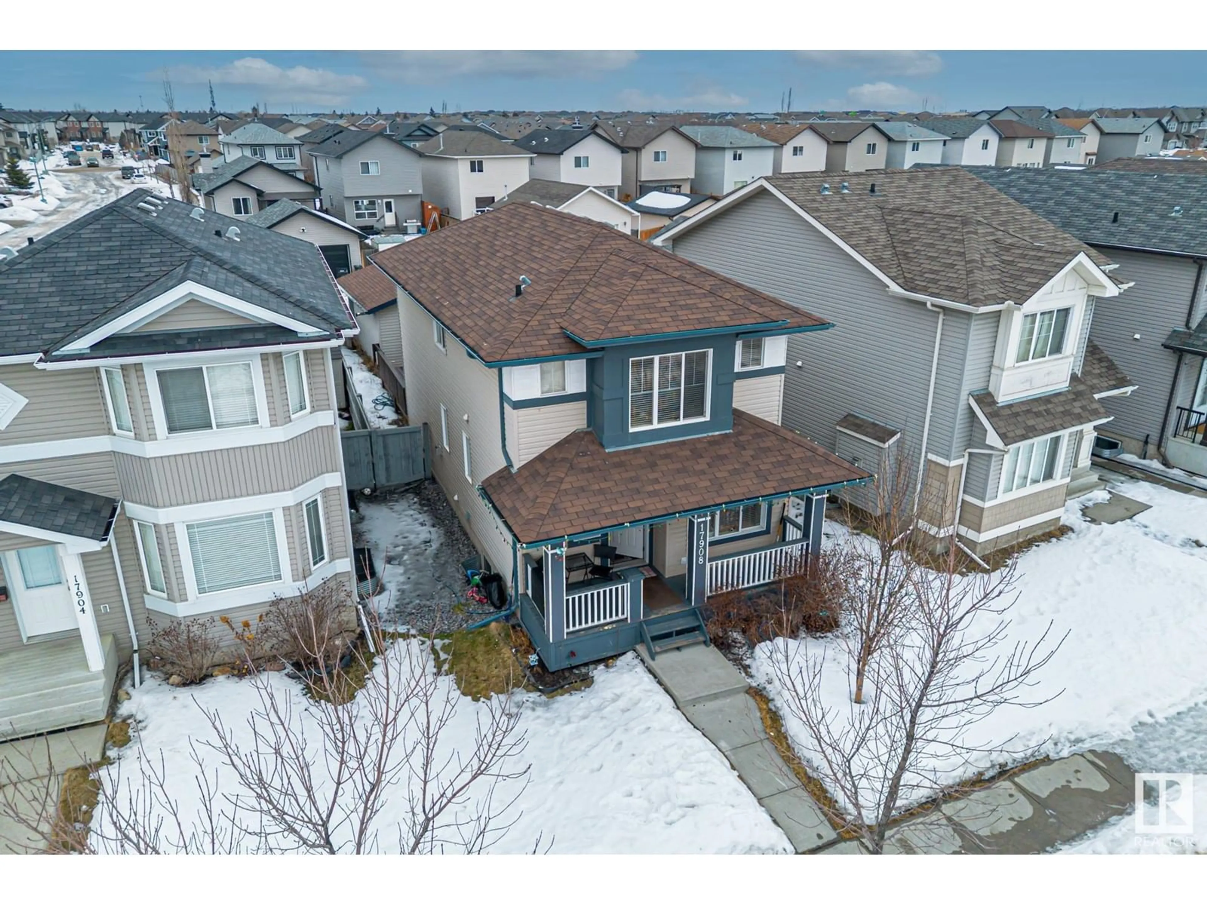 A pic from outside/outdoor area/front of a property/back of a property/a pic from drone, street for 17908 84 ST NW, Edmonton Alberta T5Z0C2