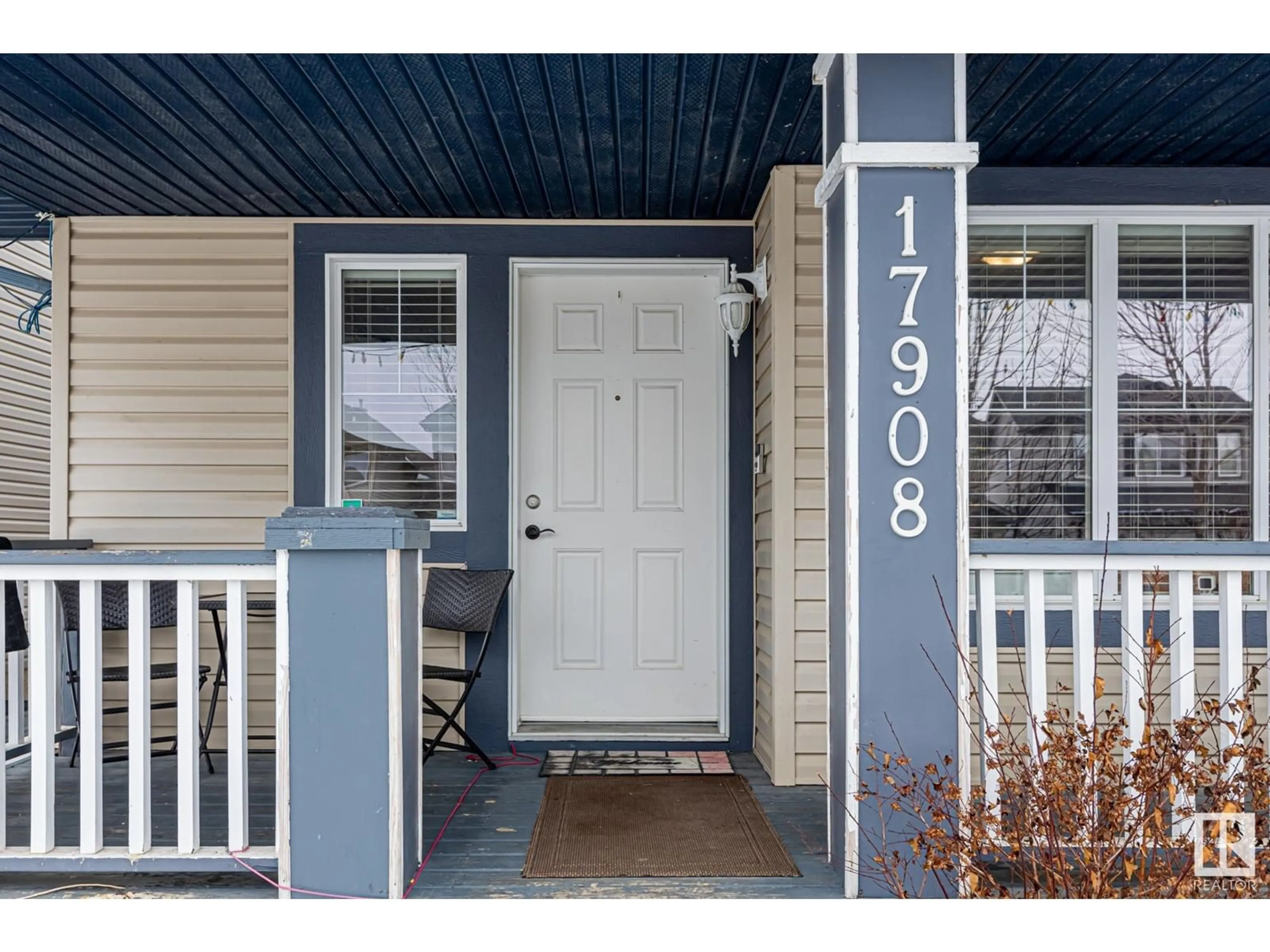 Indoor entryway for 17908 84 ST NW, Edmonton Alberta T5Z0C2