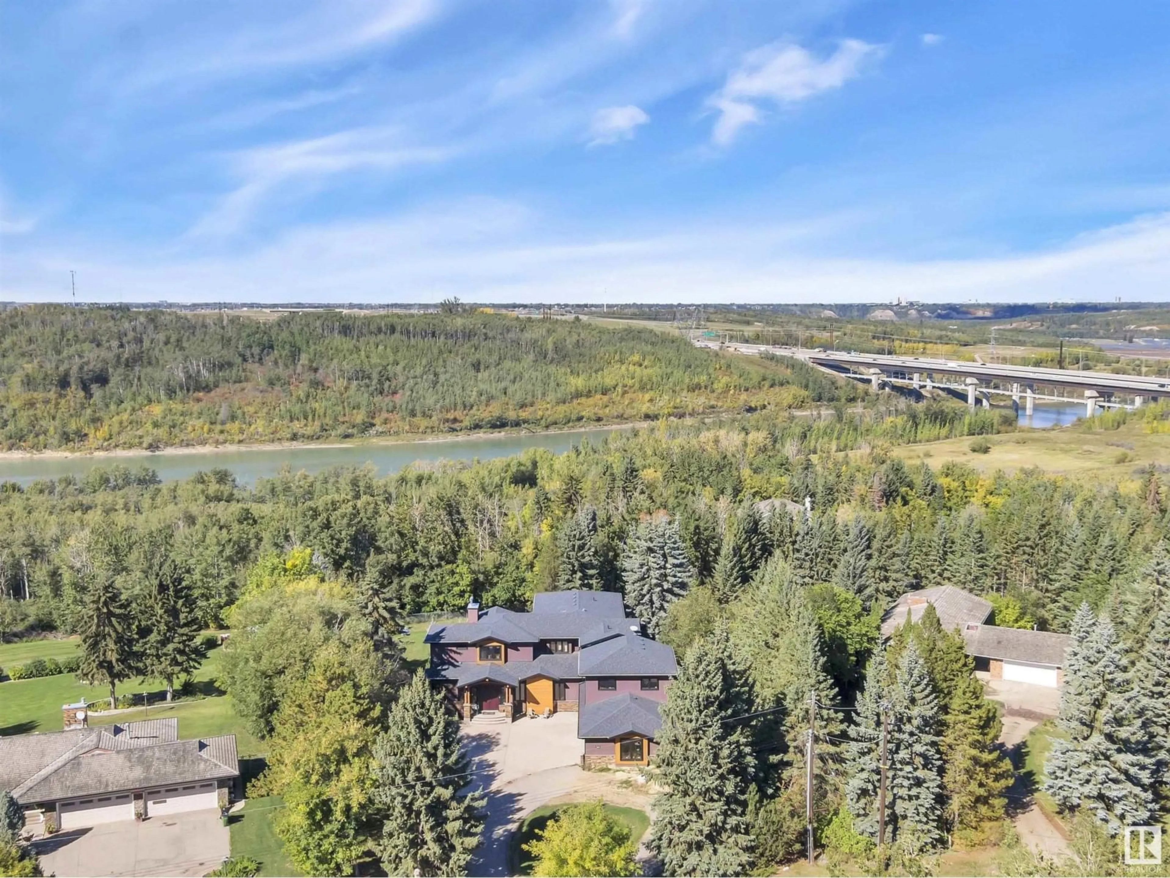 A pic from outside/outdoor area/front of a property/back of a property/a pic from drone, water/lake/river/ocean view for 148 WINDERMERE CR, Edmonton Alberta T6W0S3