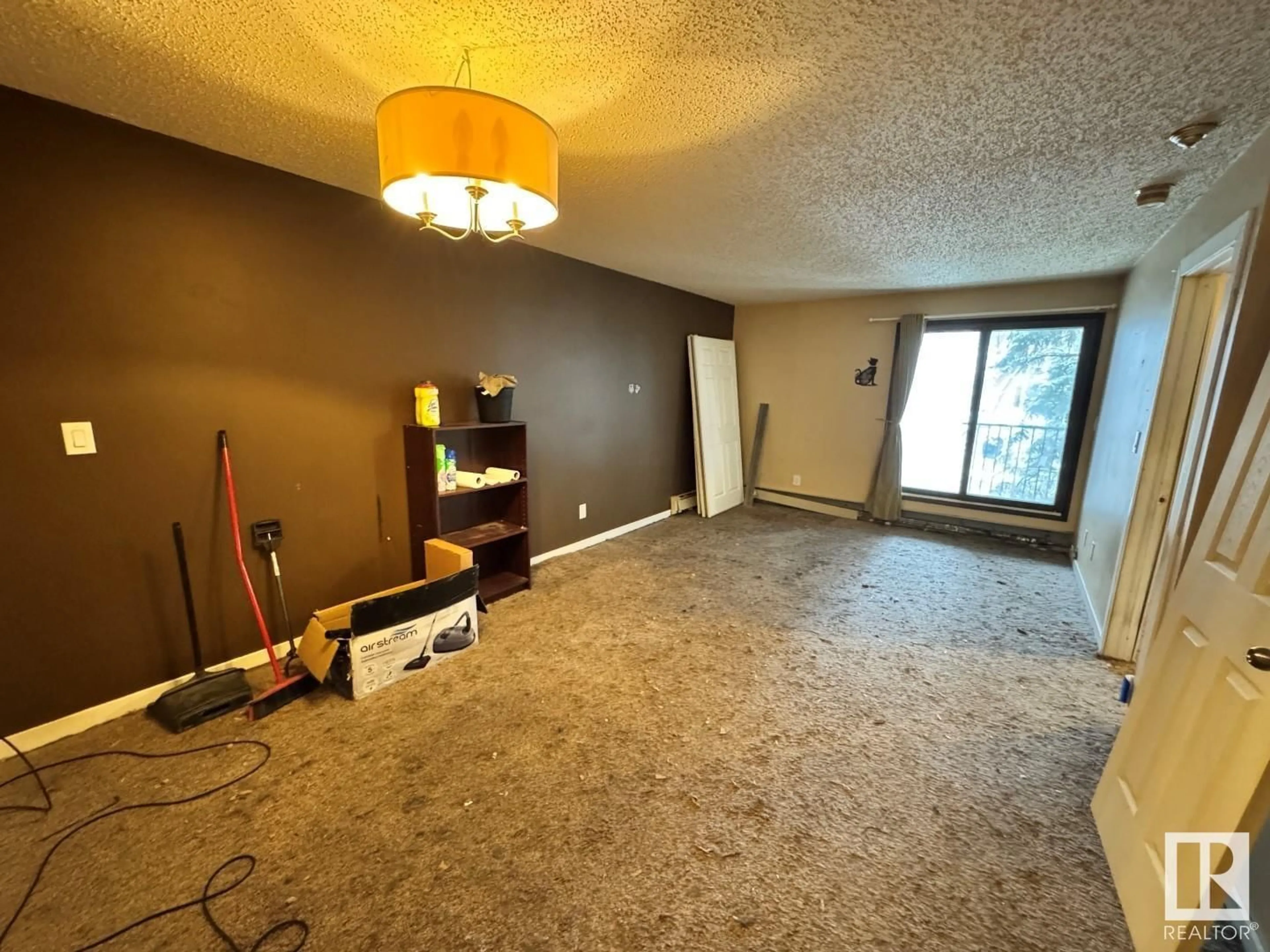 A pic of a room for #305 12914 64 ST NW, Edmonton Alberta T5A0Y1