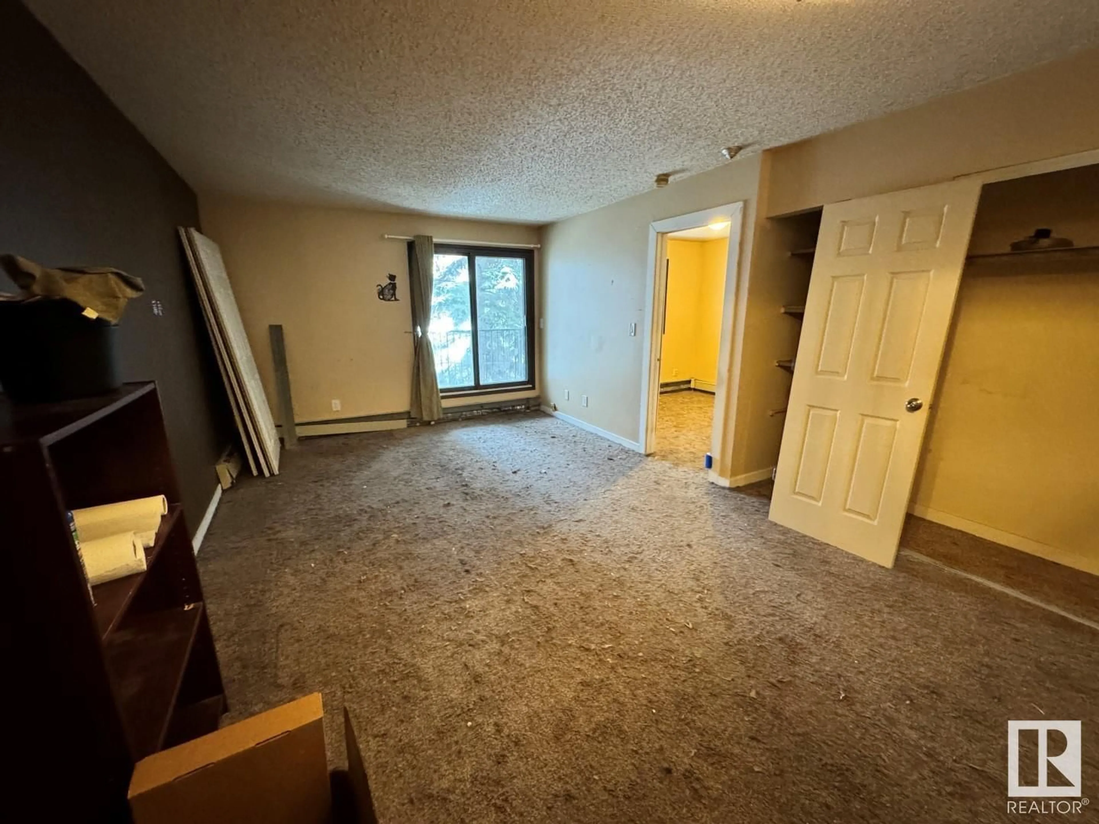 A pic of a room for #305 12914 64 ST NW, Edmonton Alberta T5A0Y1