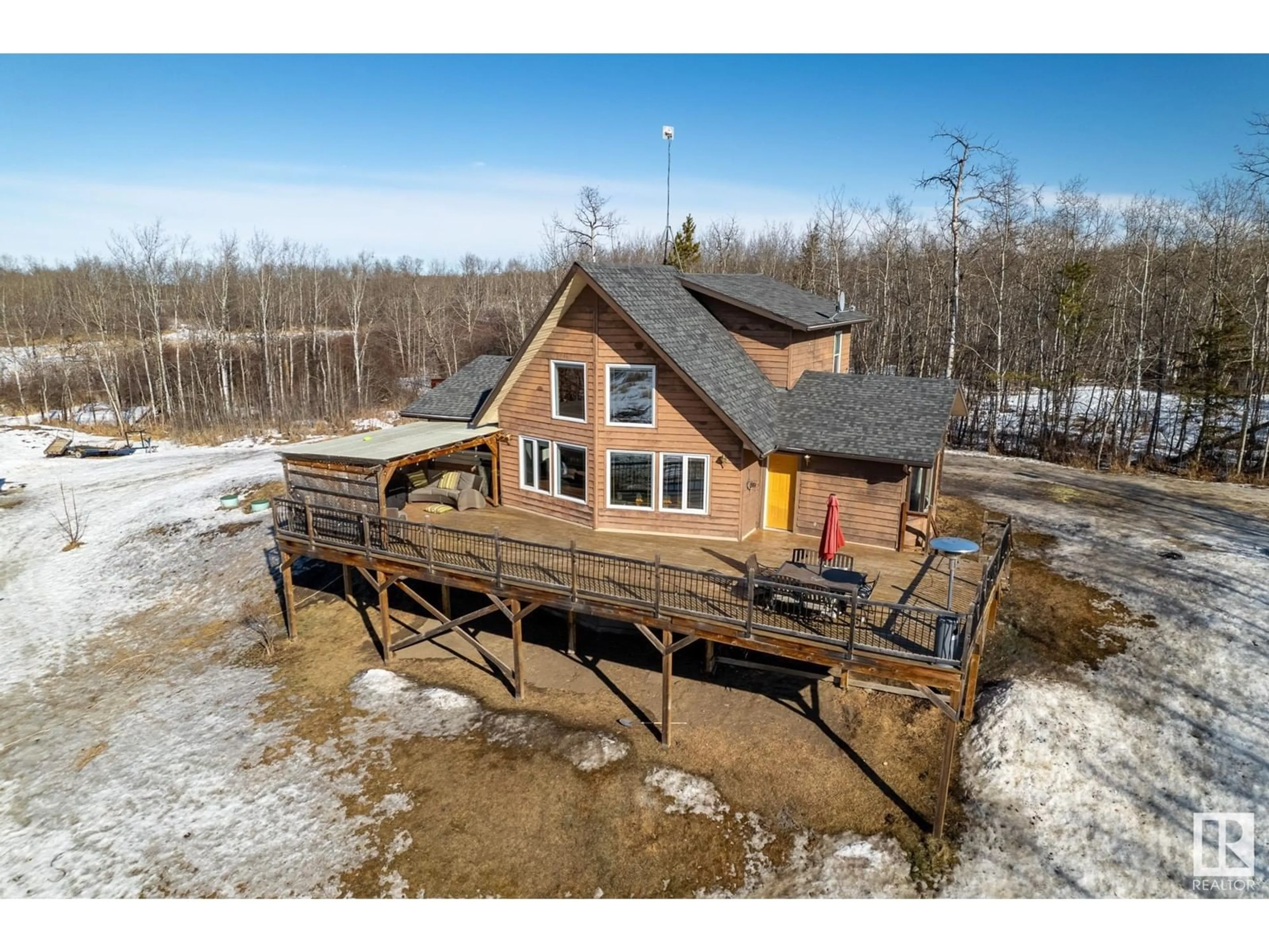 A pic from outside/outdoor area/front of a property/back of a property/a pic from drone, water/lake/river/ocean view for 193 - 51110 RGE ROAD 214, Rural Strathcona County Alberta T8E1G7