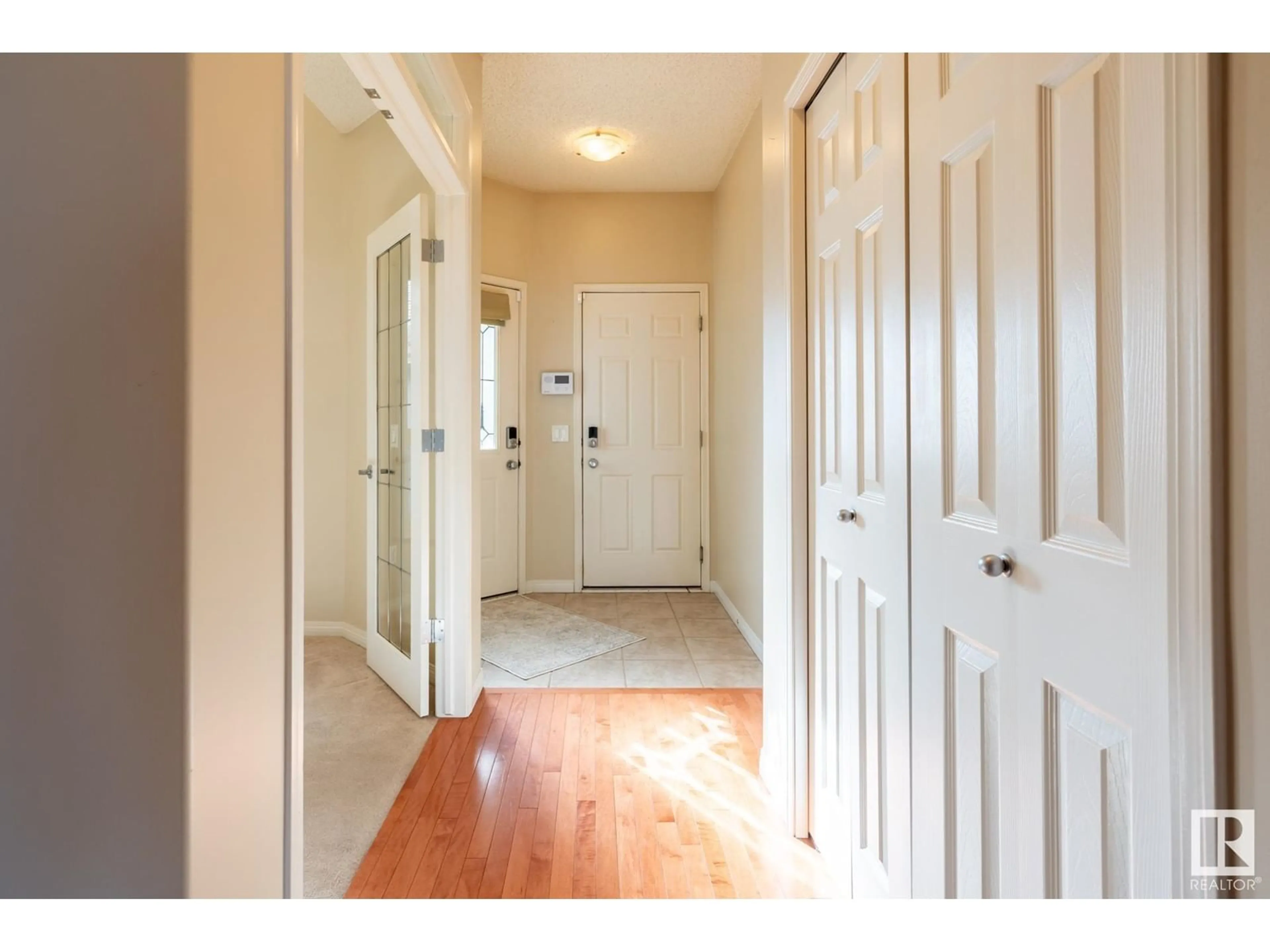 Indoor entryway for #3 700 REGENCY DR, Sherwood Park Alberta T8A6N3