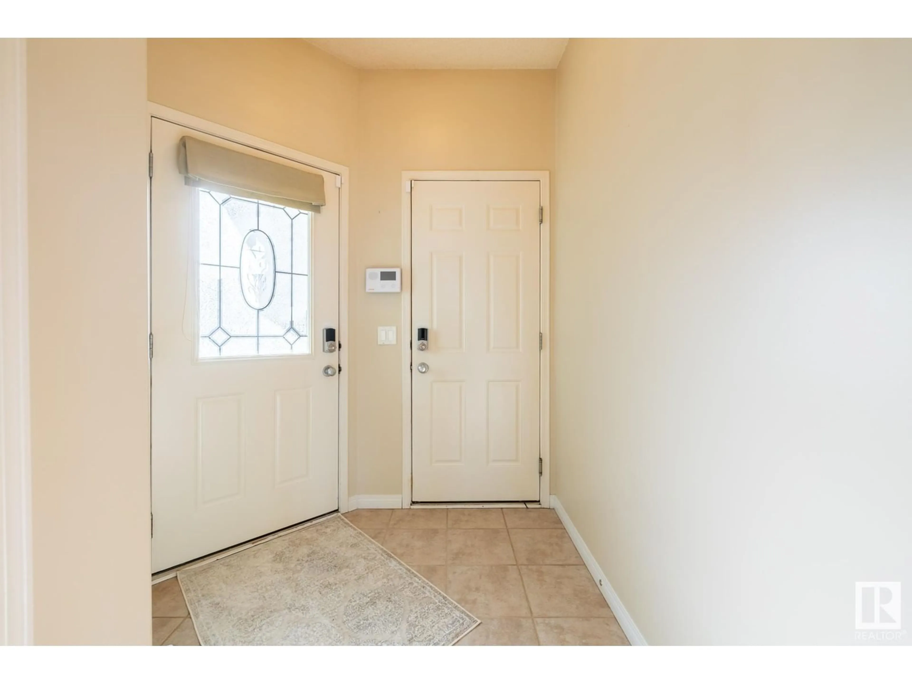 Indoor entryway for #3 700 REGENCY DR, Sherwood Park Alberta T8A6N3