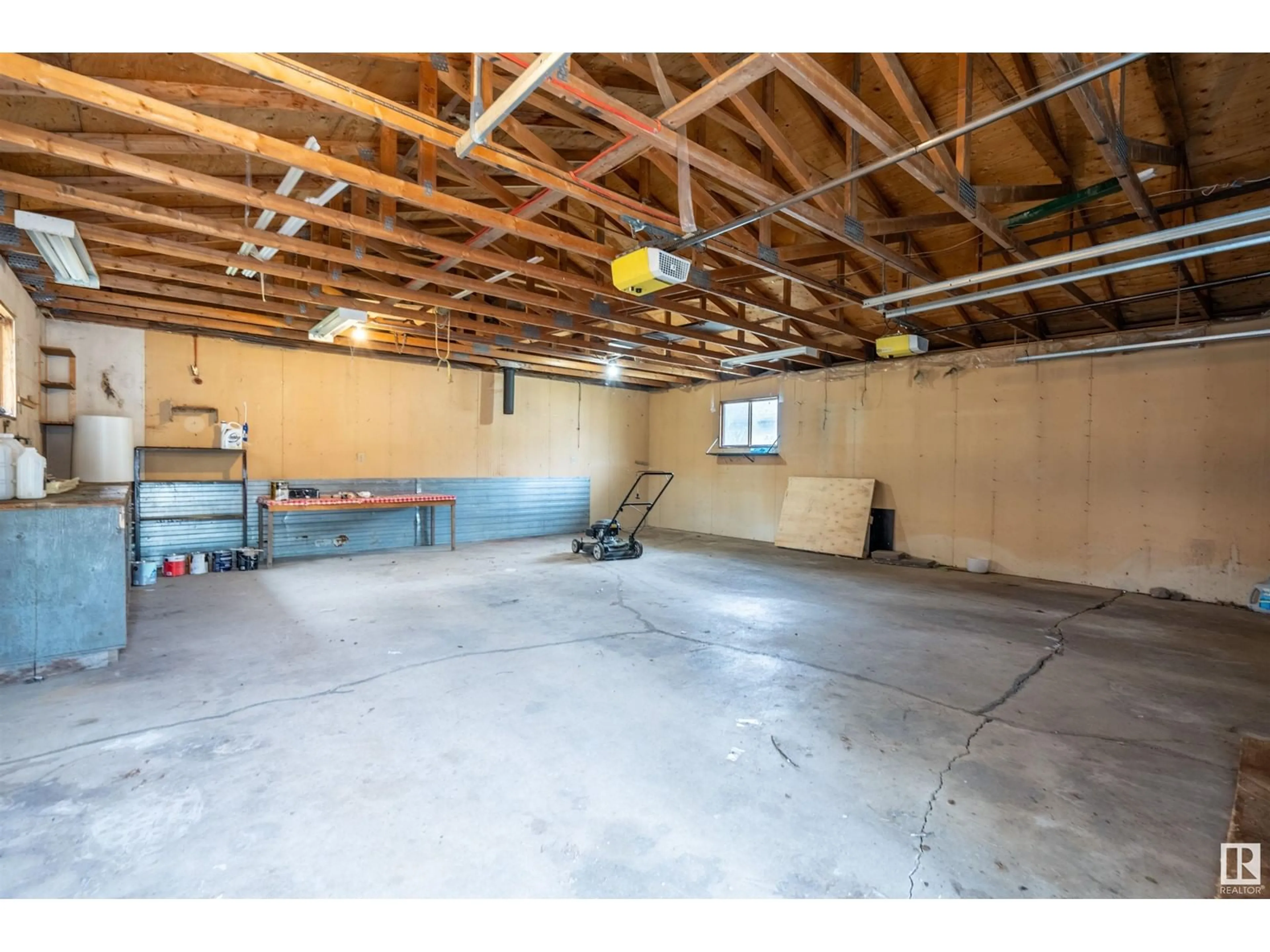Indoor garage for 405 - 61314 RR 463, Rural Bonnyville M.D. Alberta T9N2G9
